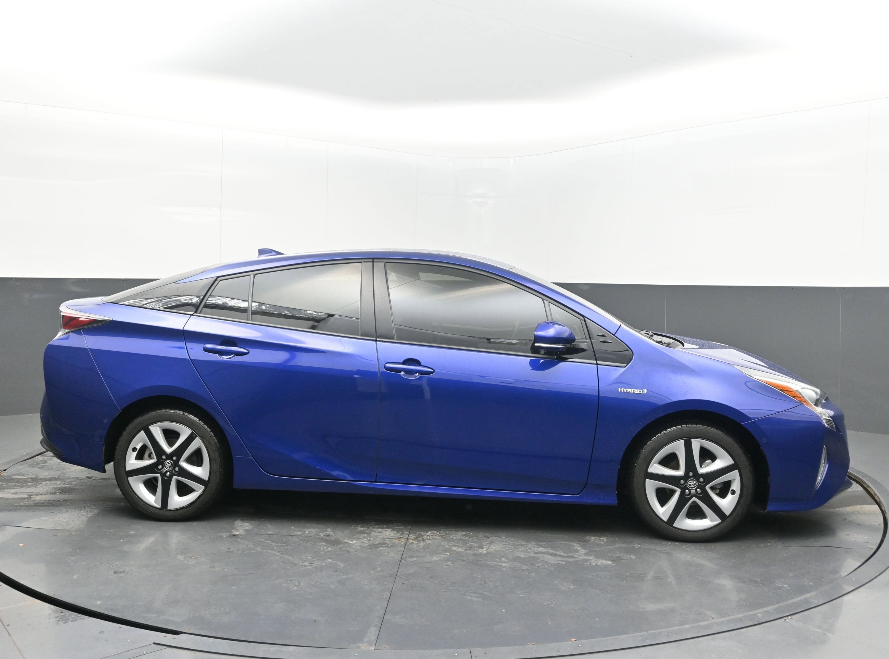 2017 Toyota Prius Three Touring