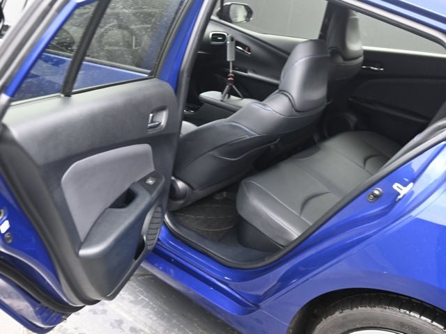 2017 Toyota Prius Three Touring