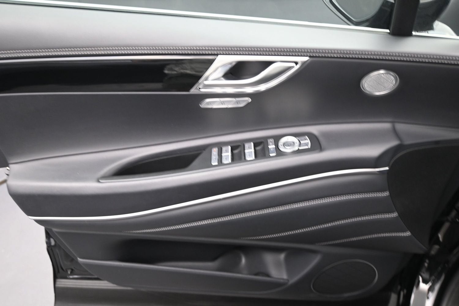 2025 Genesis GV80 2.5T Standard