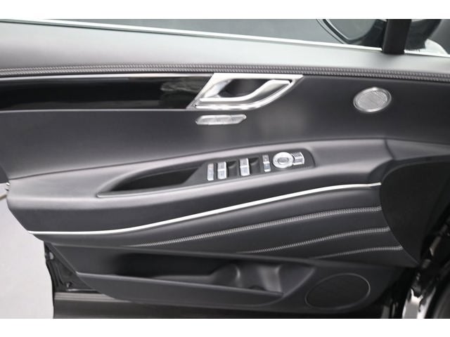2025 Genesis GV80 2.5T Standard