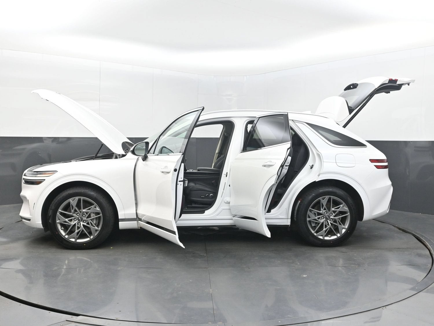 2025 Genesis GV70 2.5T