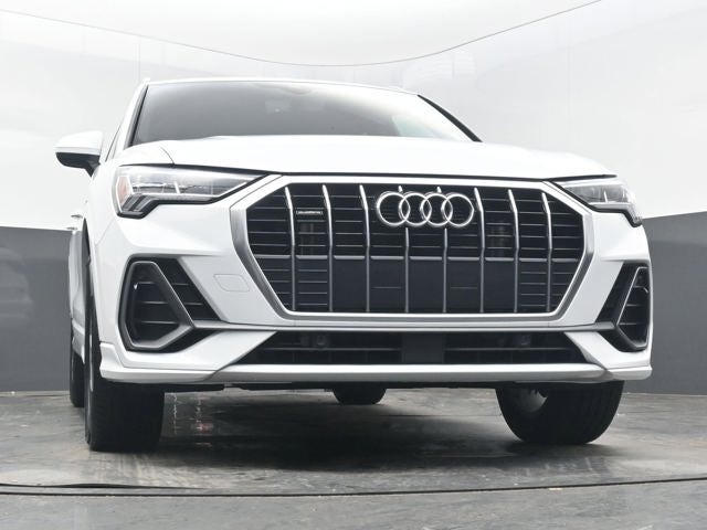 2024 Audi Q3 S line Premium
