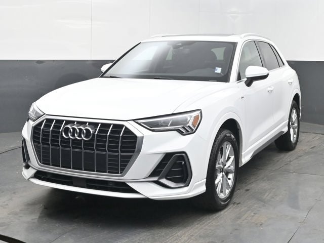 2024 Audi Q3 S line Premium