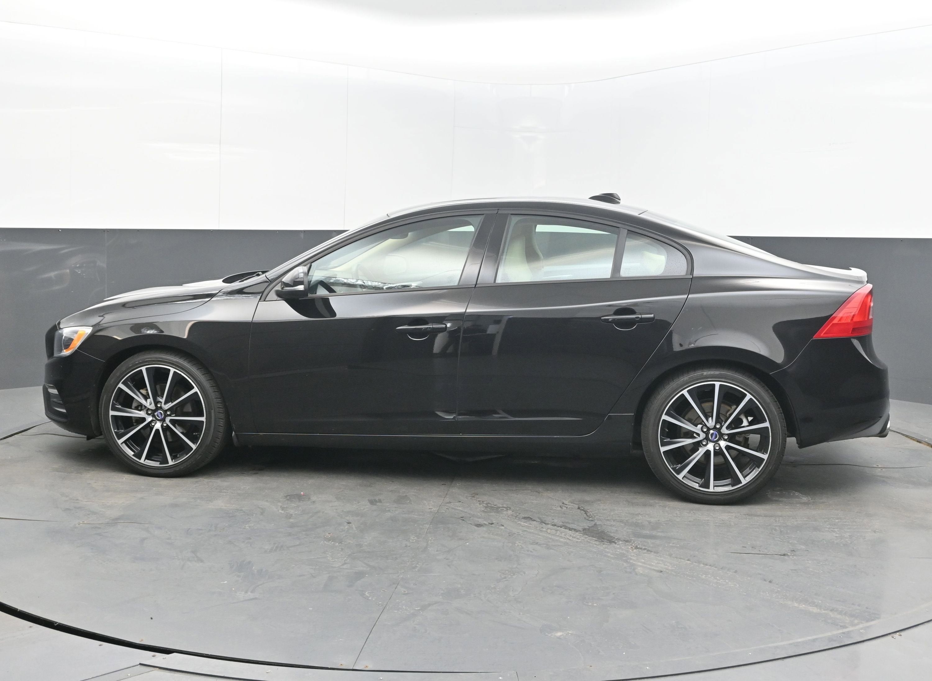 2017 Volvo S60 Dynamic