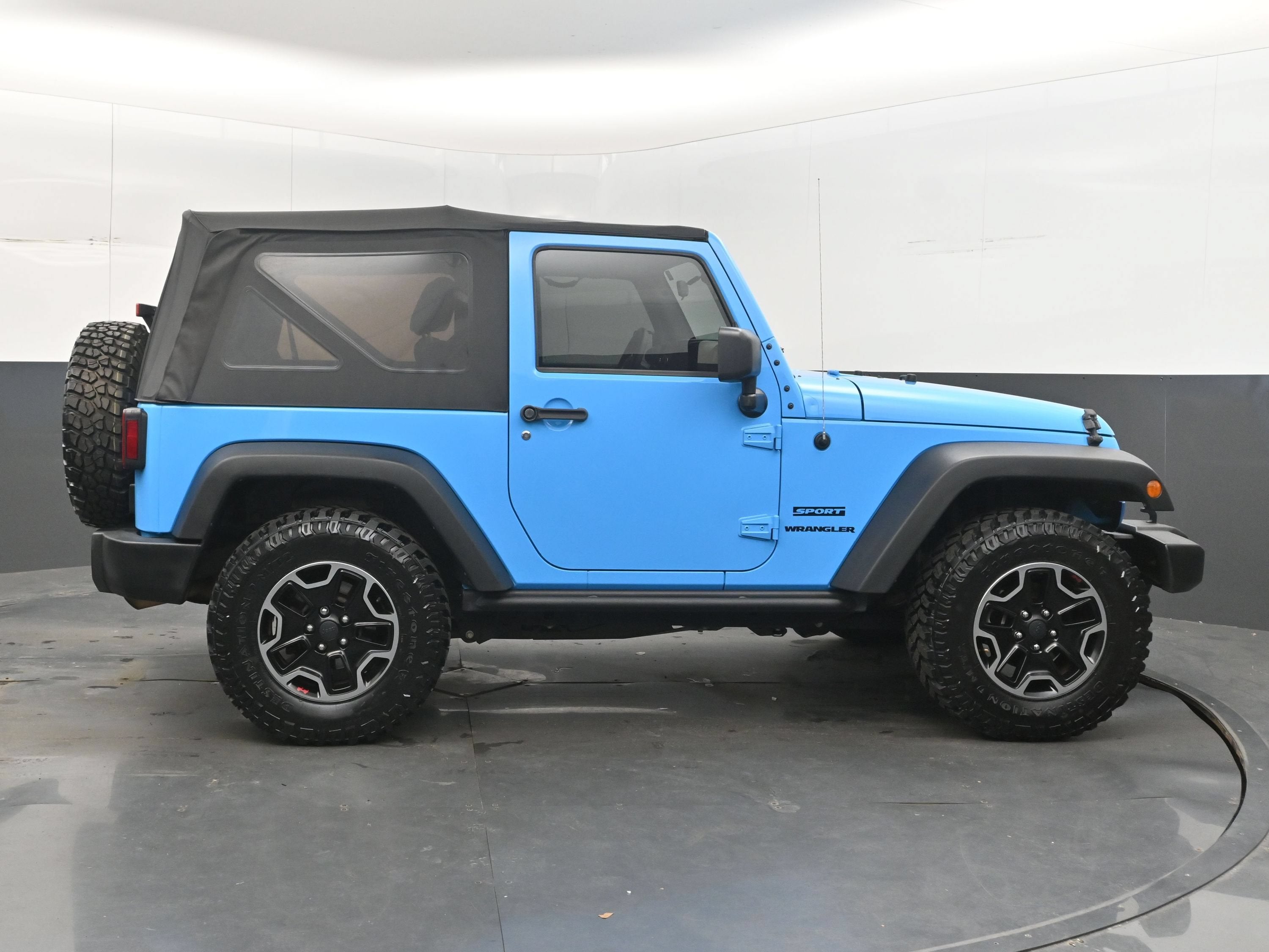 2017 Jeep Wrangler Sport