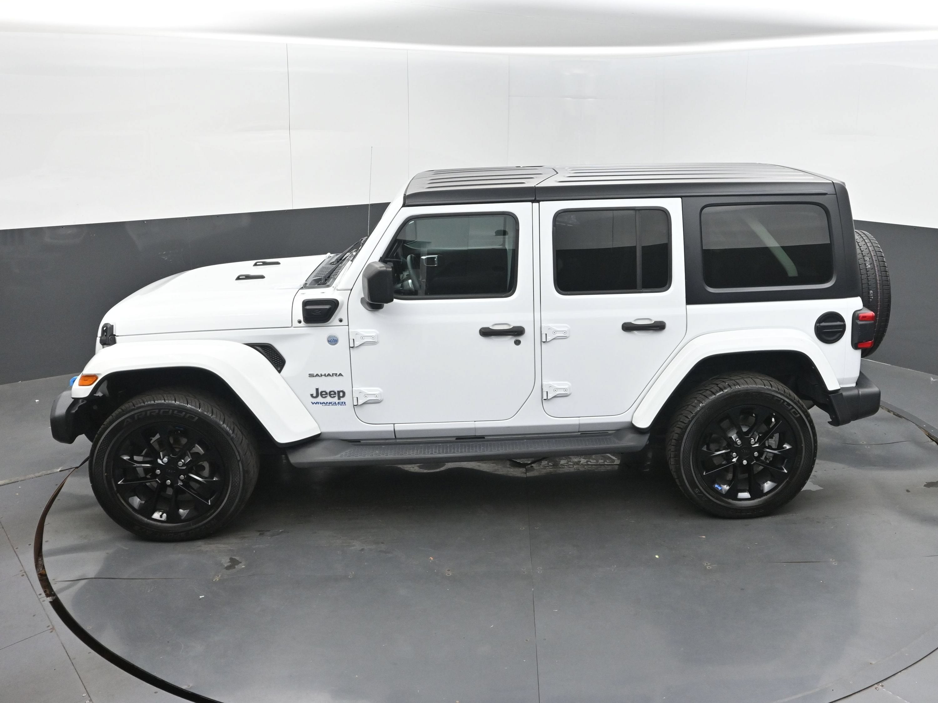 2022 Jeep Wrangler 4xe Unlimited Sahara 4x4