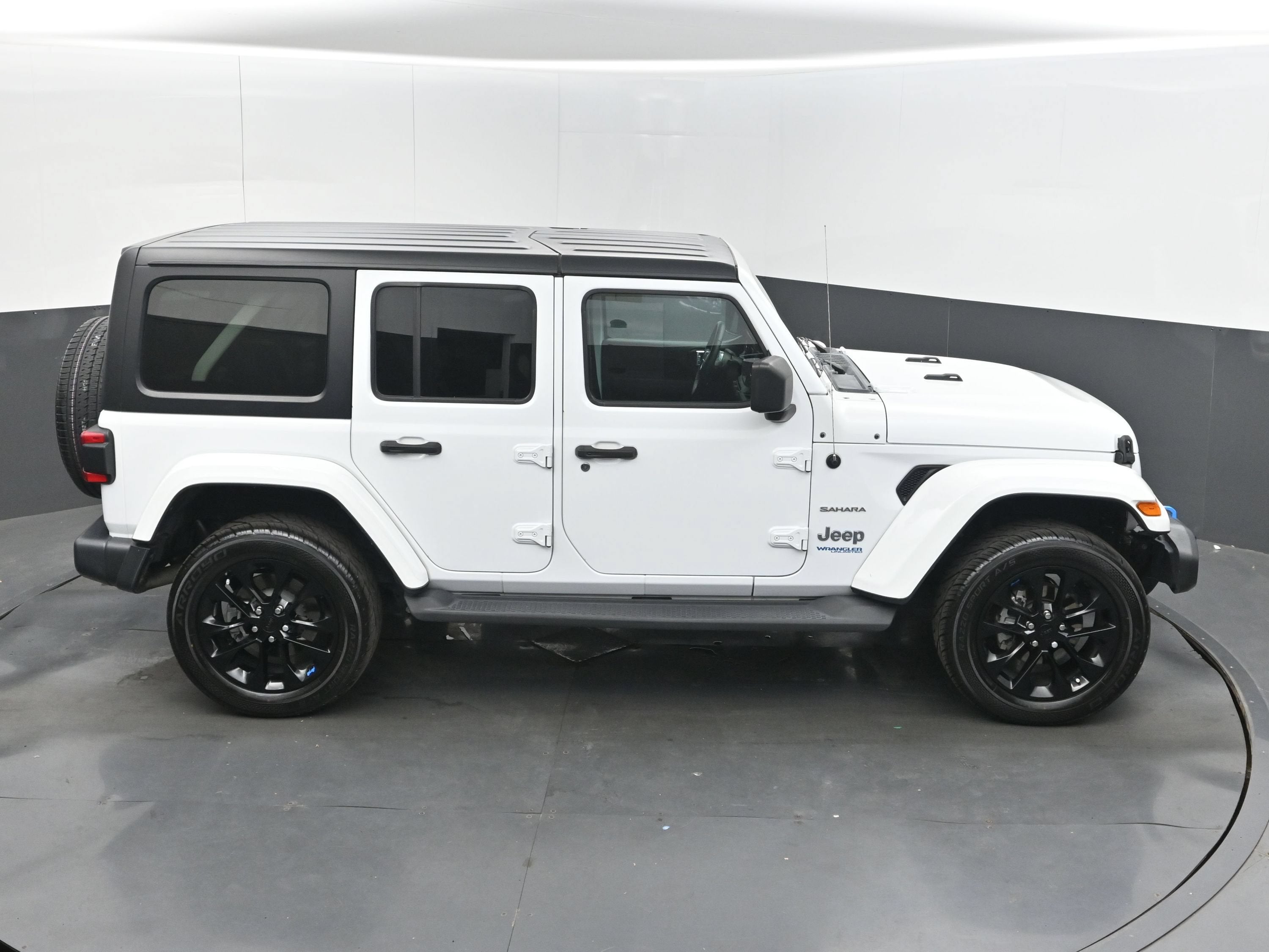 2022 Jeep Wrangler 4xe Unlimited Sahara 4x4