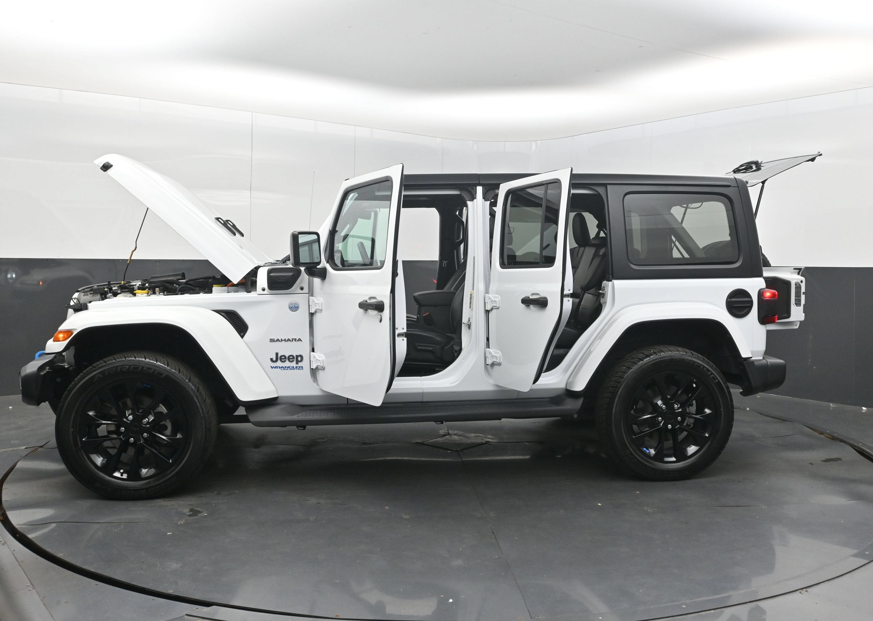 2022 Jeep Wrangler 4xe Unlimited Sahara 4x4
