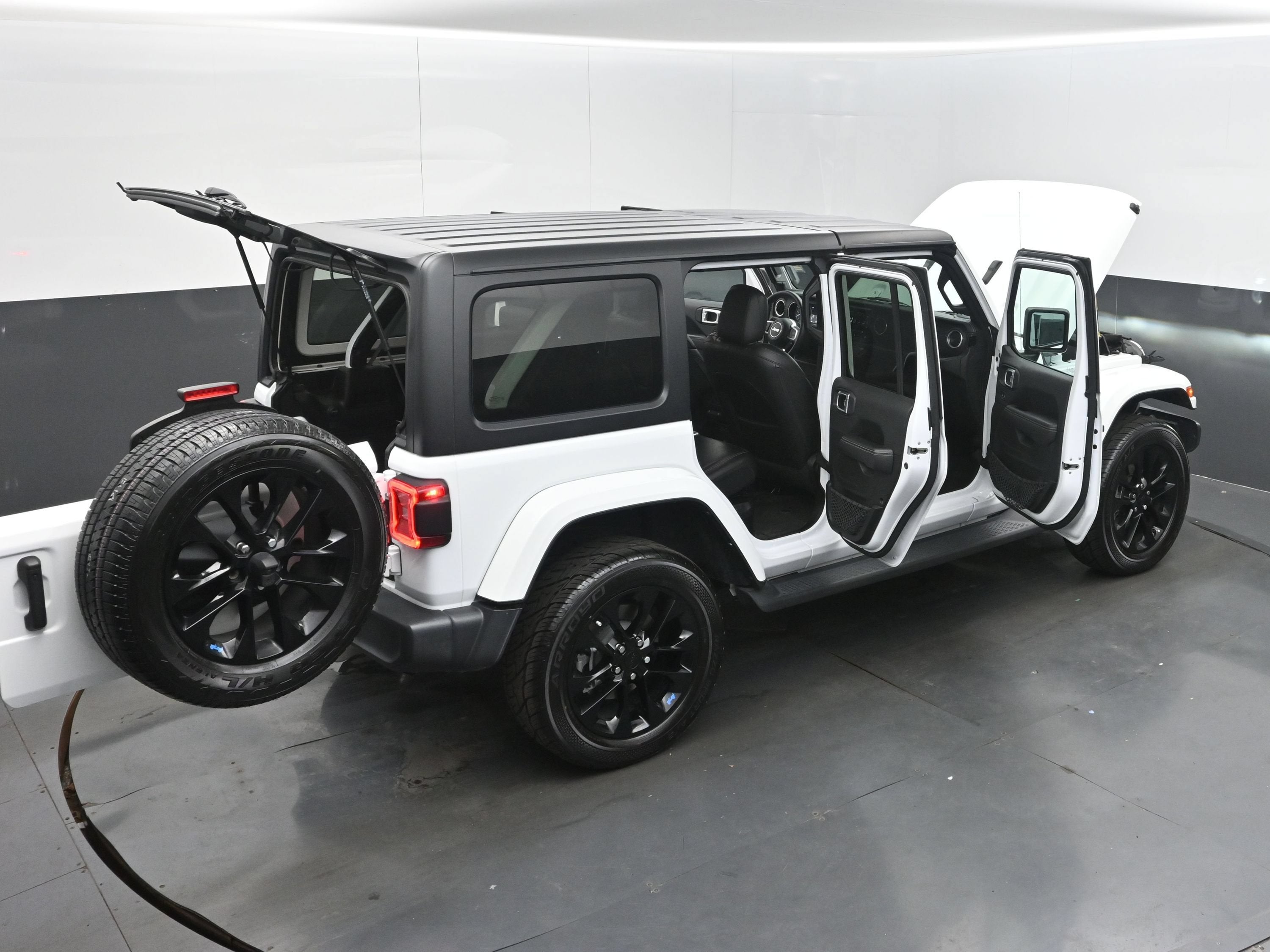 2022 Jeep Wrangler 4xe Unlimited Sahara 4x4