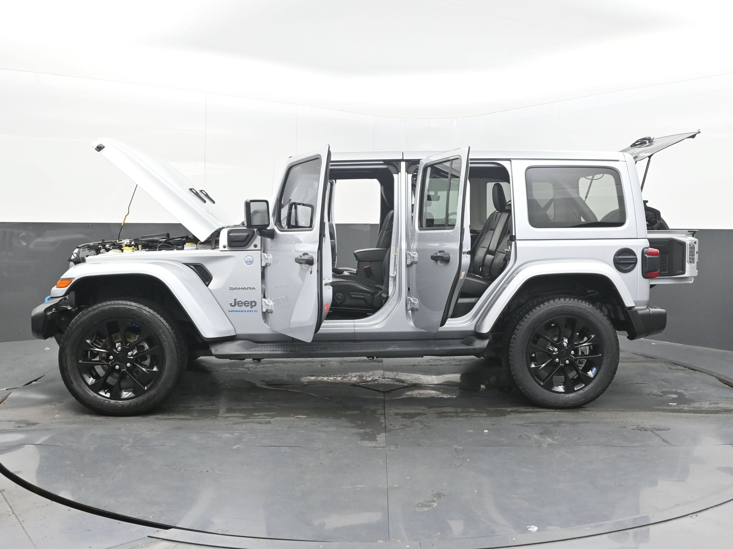 2023 Jeep Wrangler 4xe Sahara 4x4