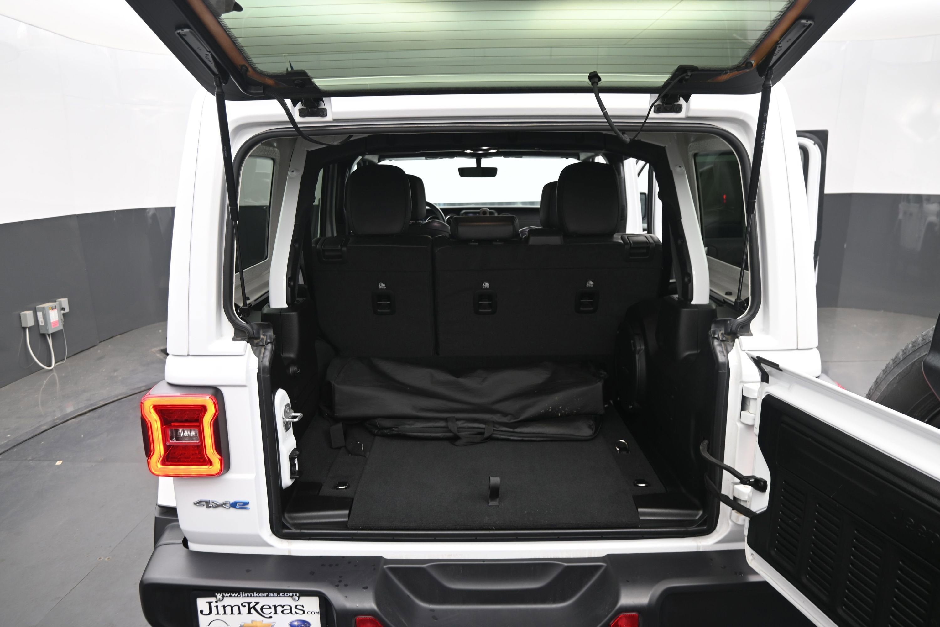 2022 Jeep Wrangler 4xe Unlimited Sahara 4x4
