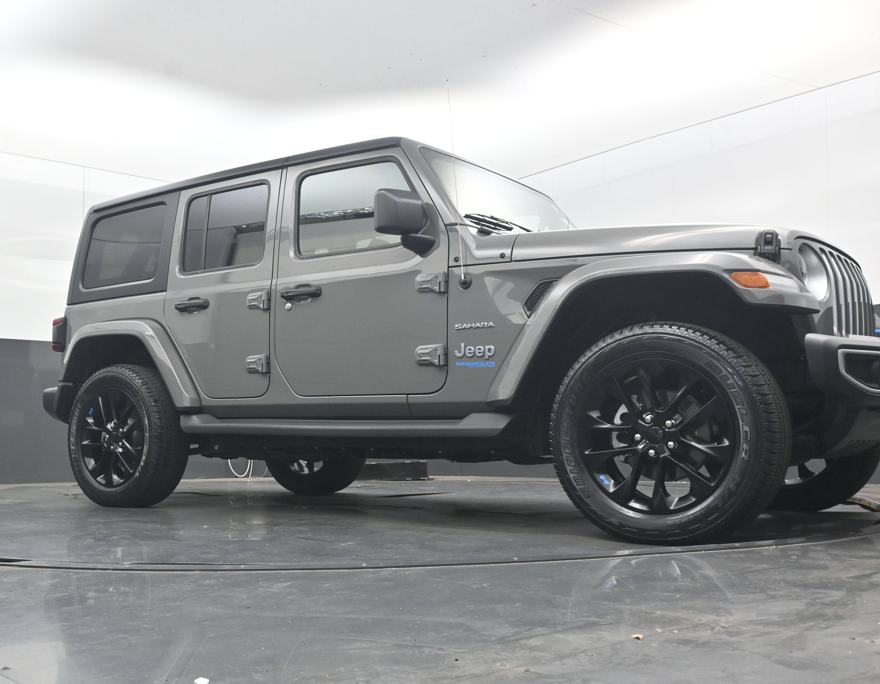 2022 Jeep Wrangler 4xe Unlimited Sahara 4x4