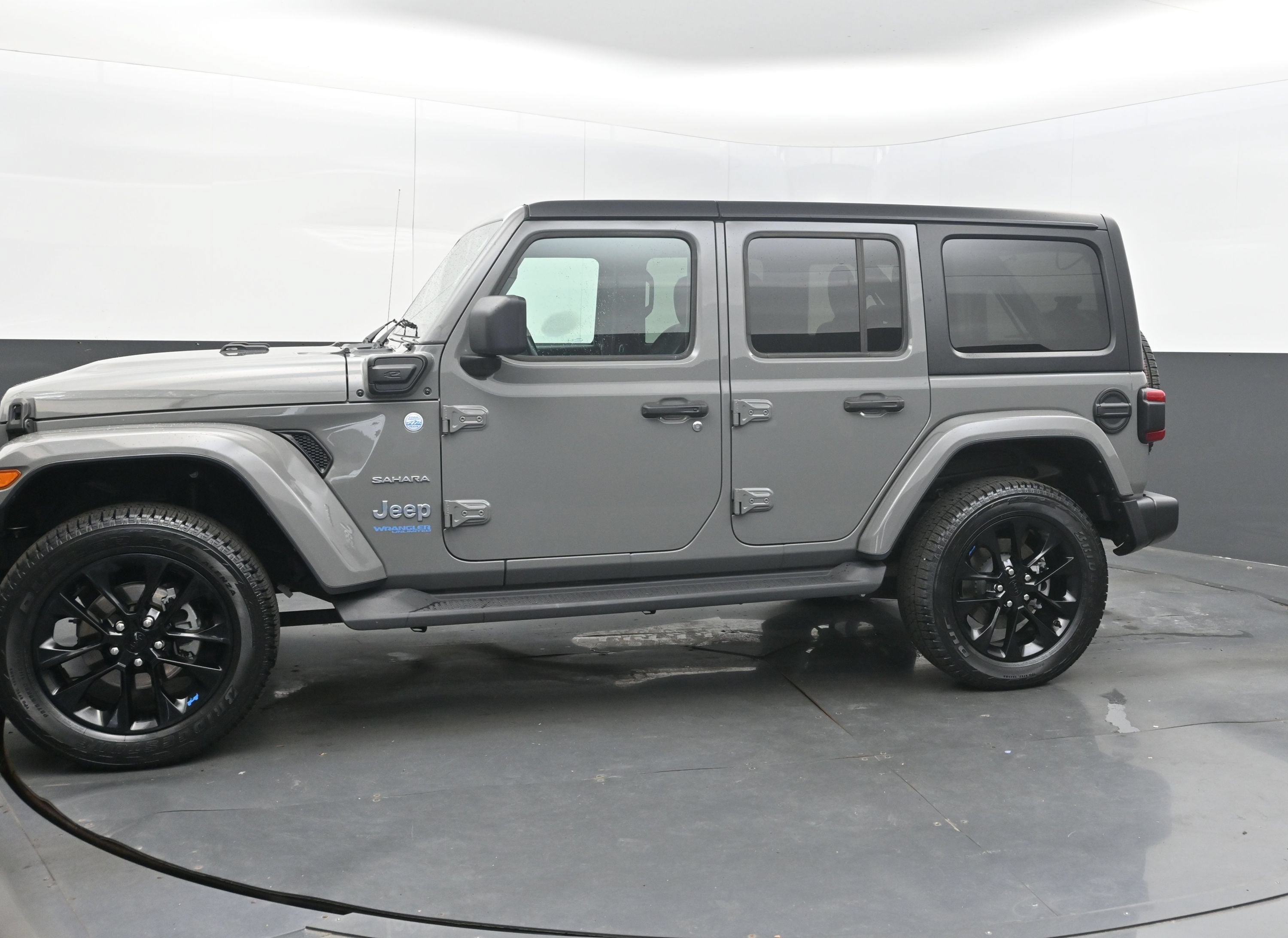 2022 Jeep Wrangler 4xe Unlimited Sahara 4x4
