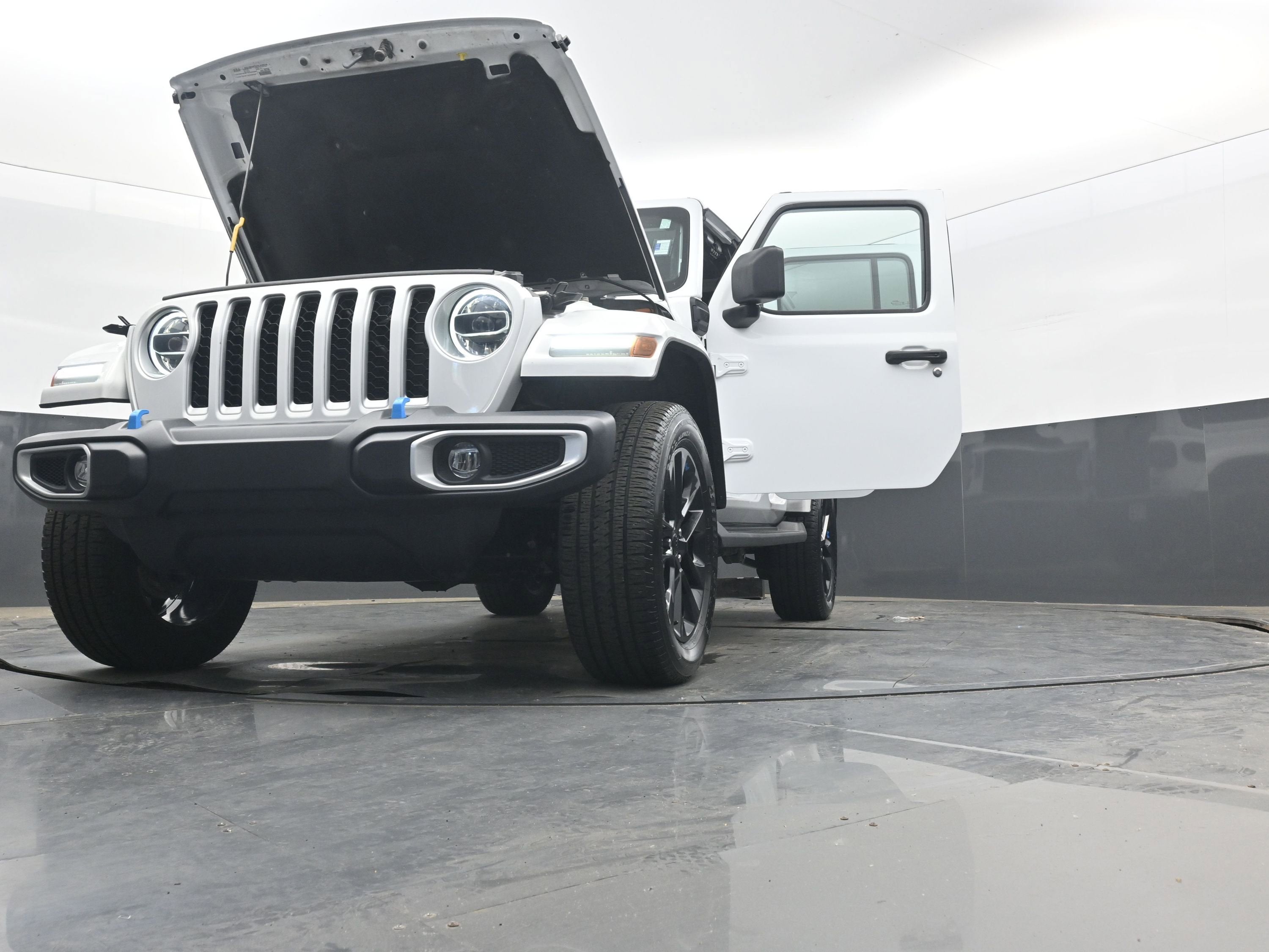 2022 Jeep Wrangler 4xe Unlimited Sahara 4x4