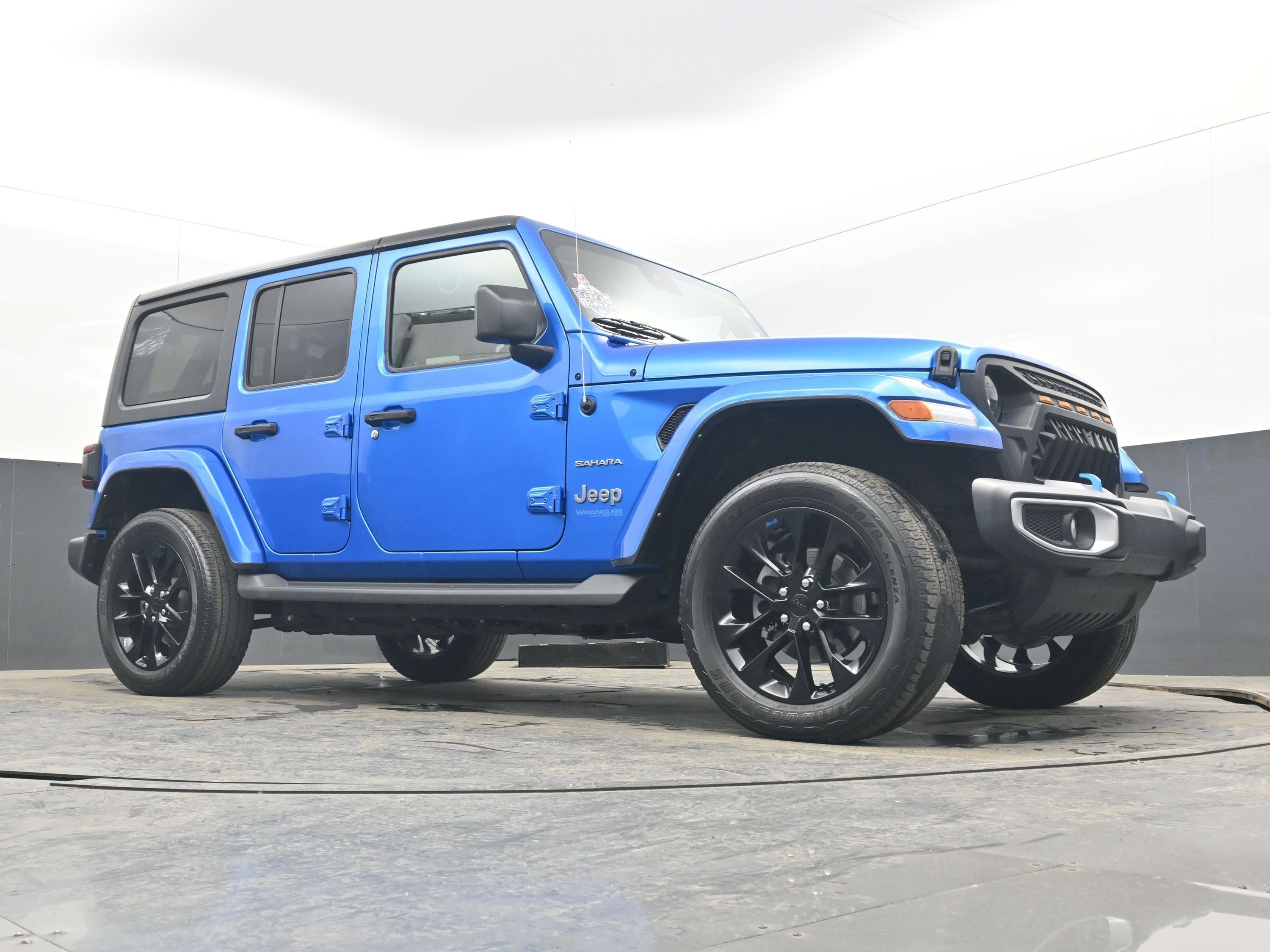 2022 Jeep Wrangler 4xe Unlimited Sahara 4x4