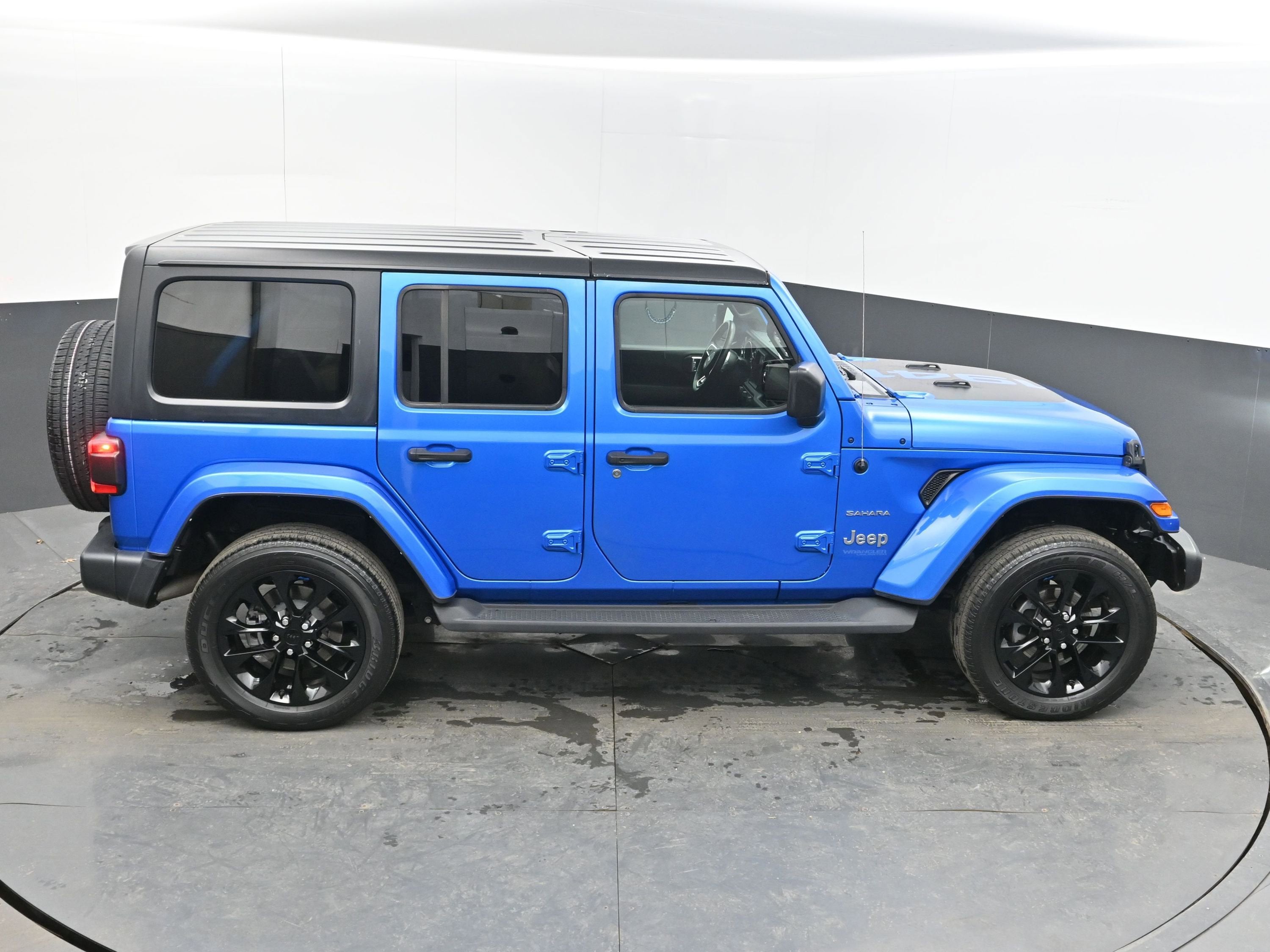 2022 Jeep Wrangler 4xe Unlimited Sahara 4x4