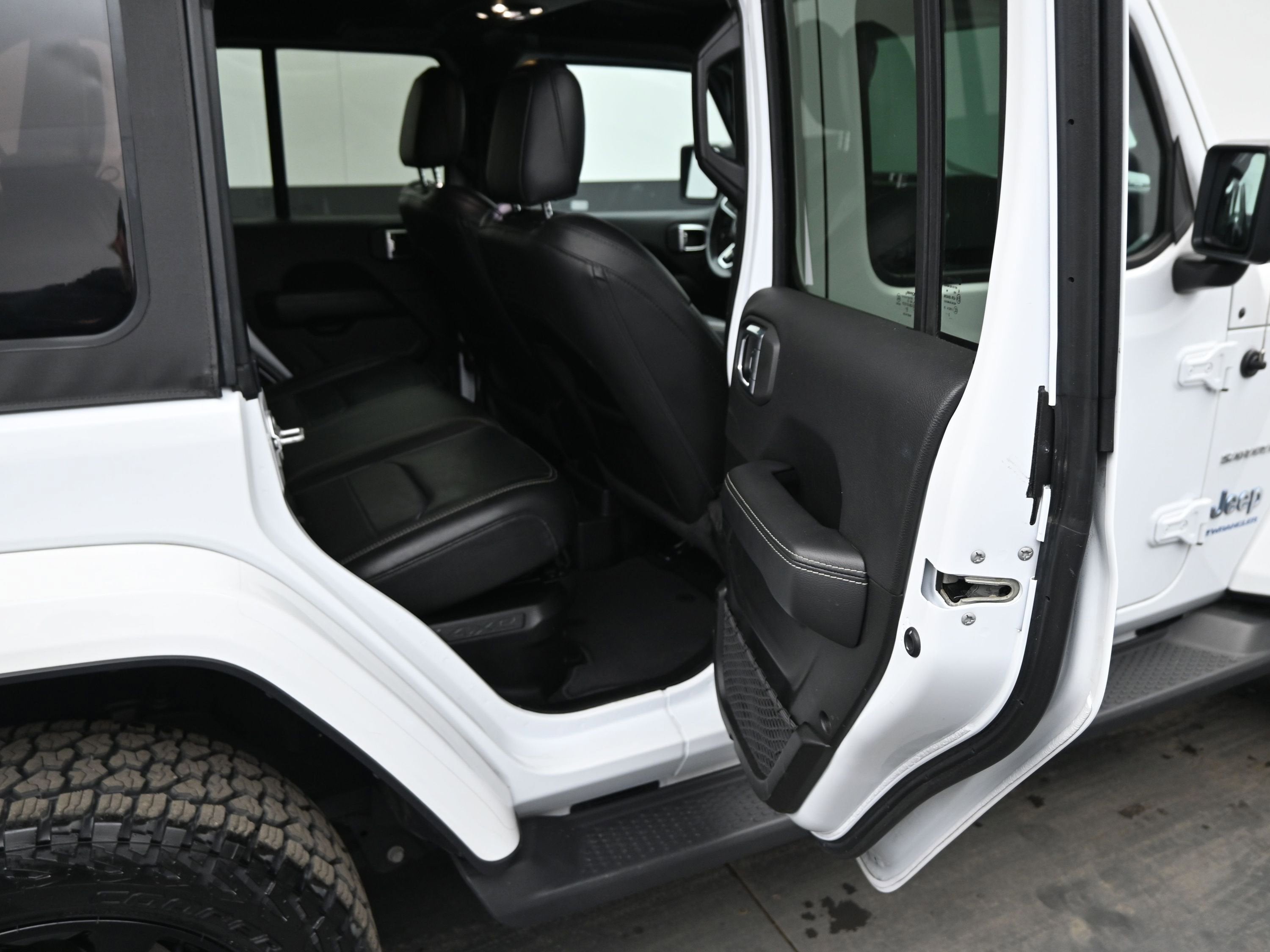 2023 Jeep Wrangler 4xe Sahara 4x4