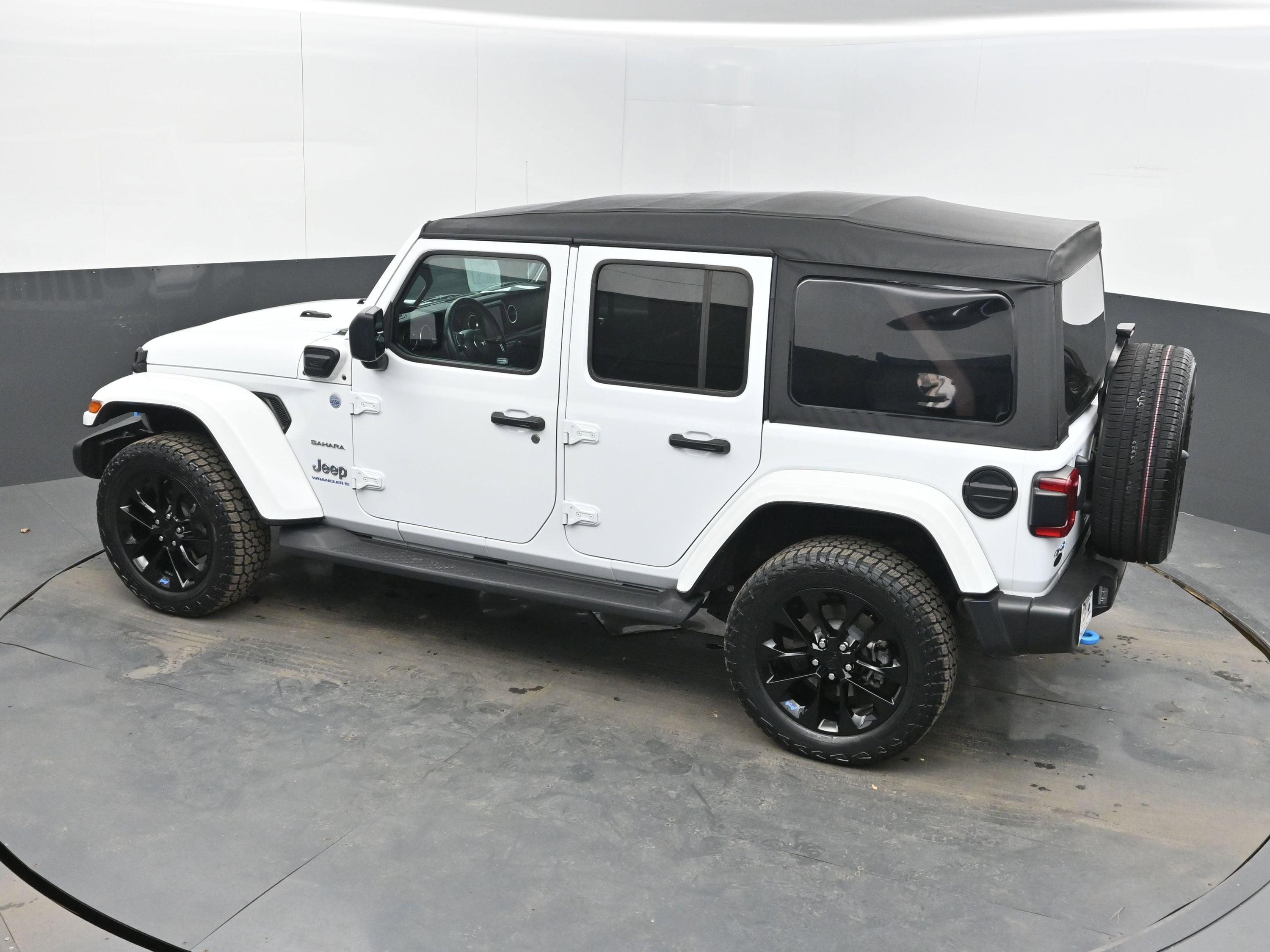 2023 Jeep Wrangler 4xe Sahara 4x4