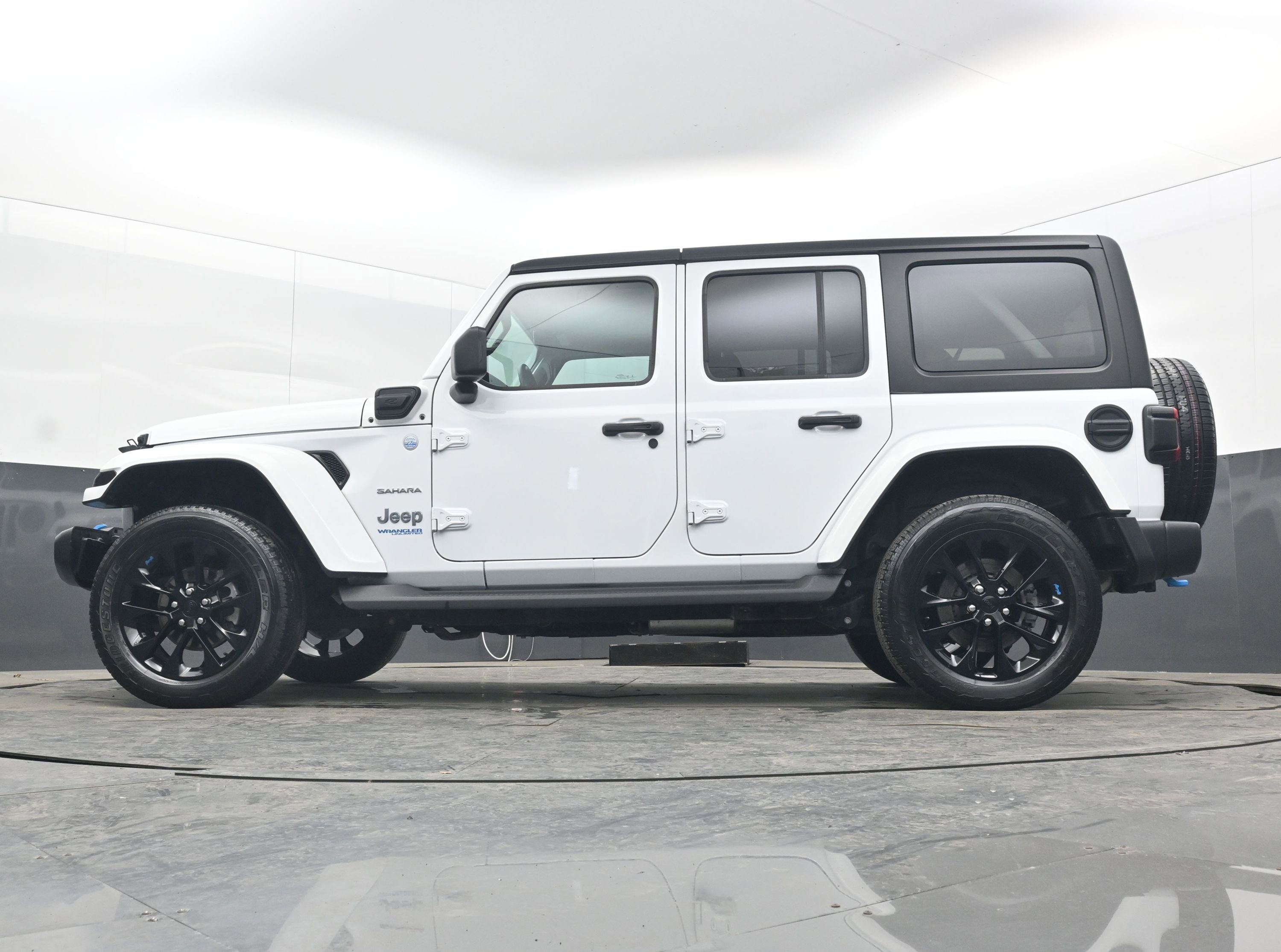 2022 Jeep Wrangler 4xe Unlimited Sahara 4x4