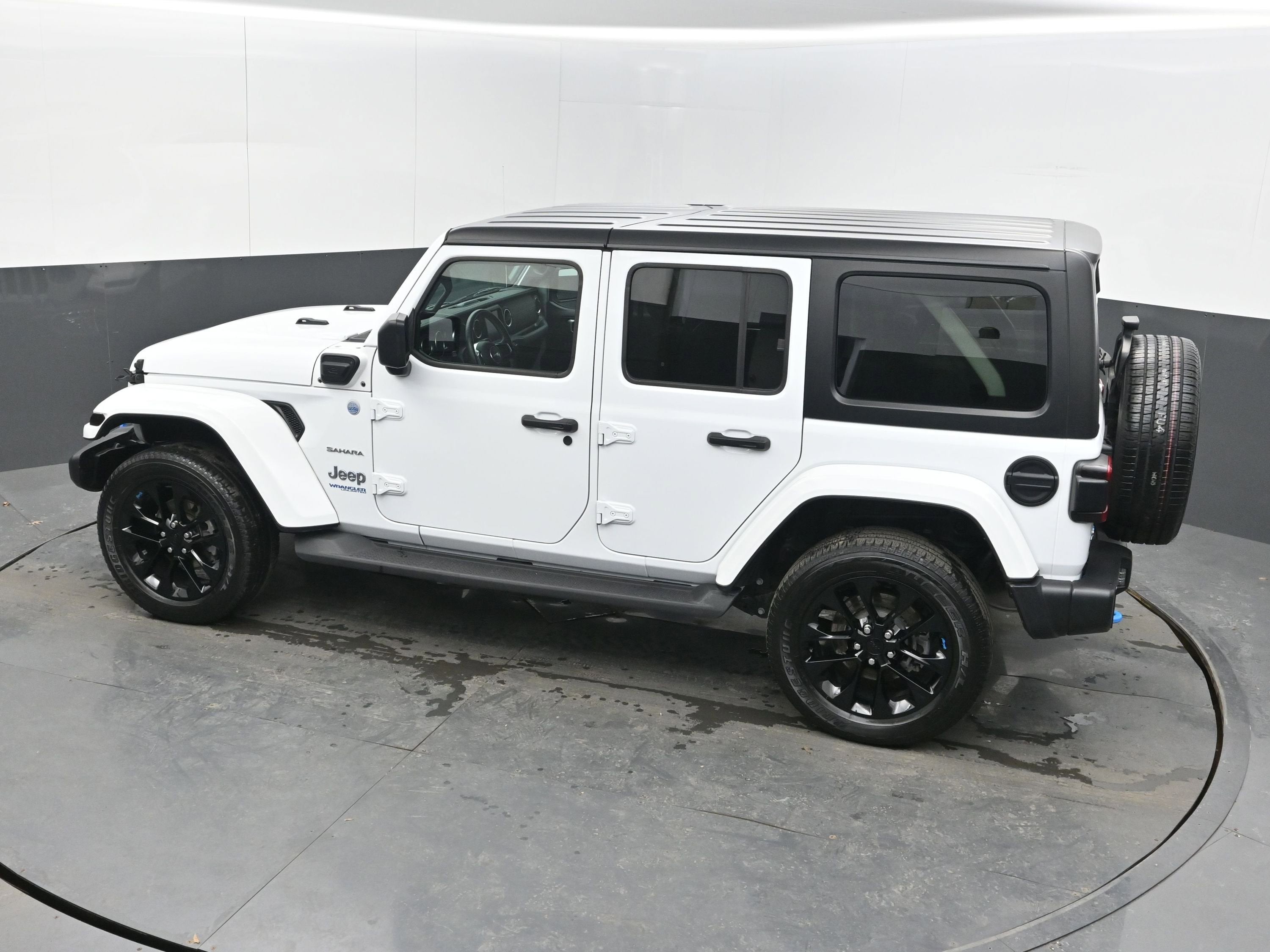 2022 Jeep Wrangler 4xe Unlimited Sahara 4x4