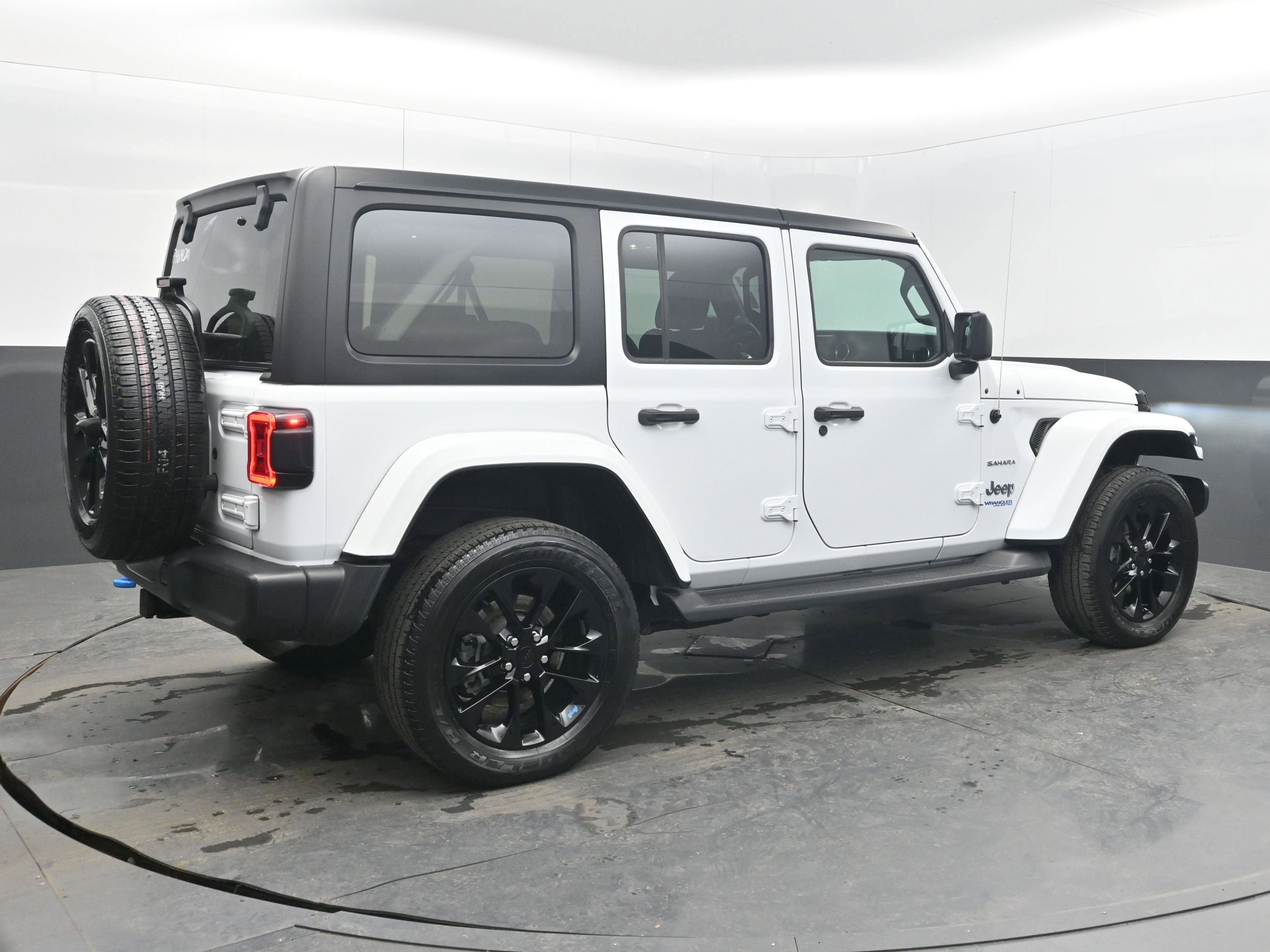 2022 Jeep Wrangler 4xe Unlimited Sahara 4x4