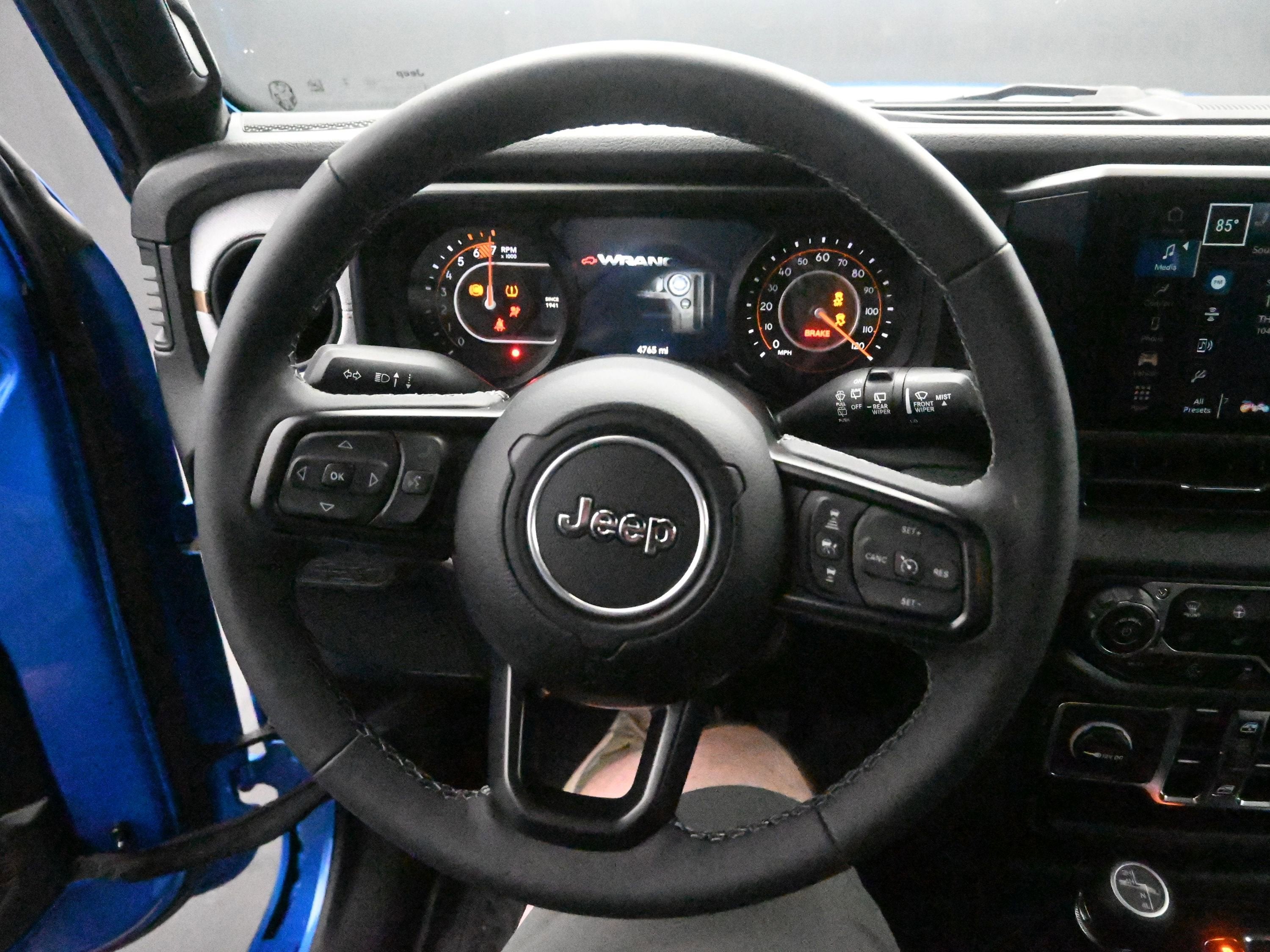 2025 Jeep Wrangler 4-Door Summit 4x4