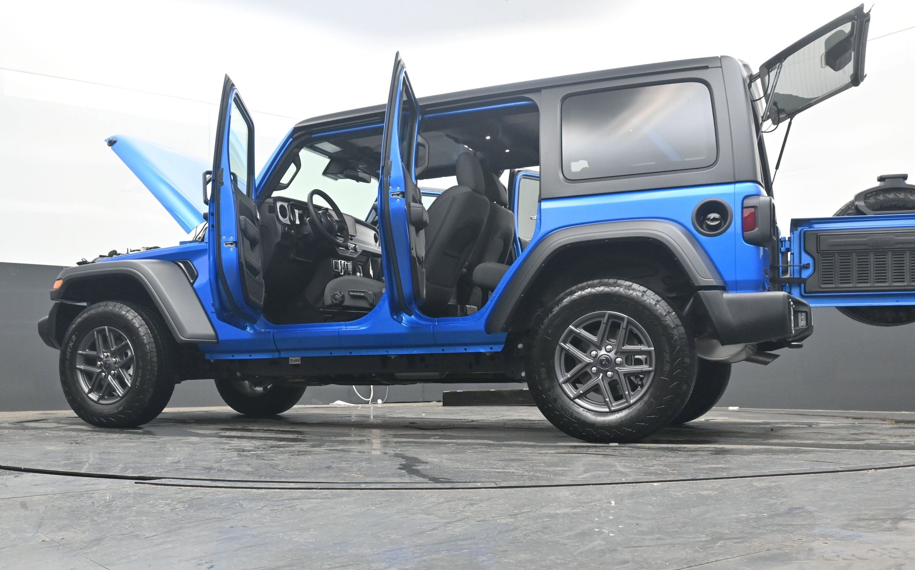 2025 Jeep Wrangler 4-Door Summit 4x4