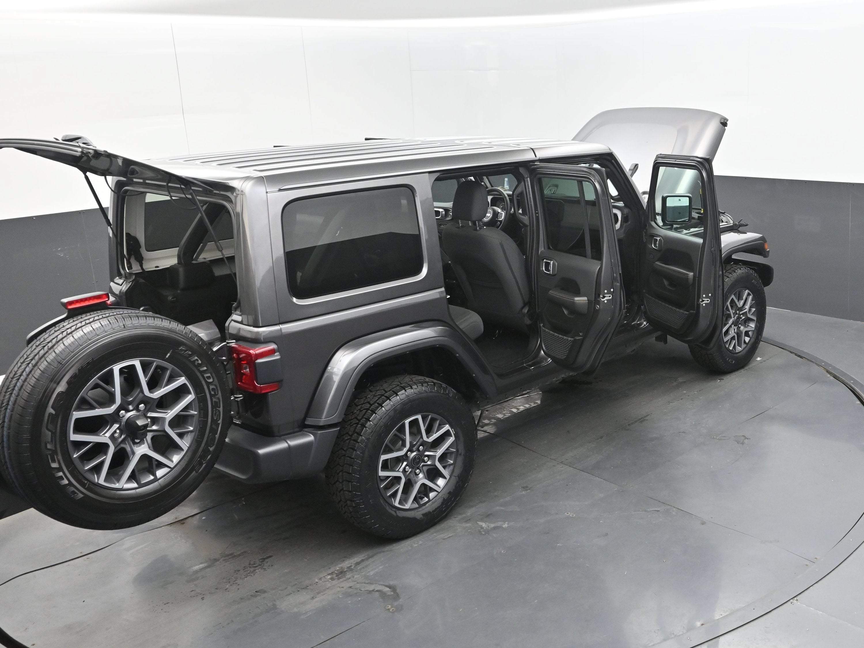 2025 Jeep Wrangler Sahara