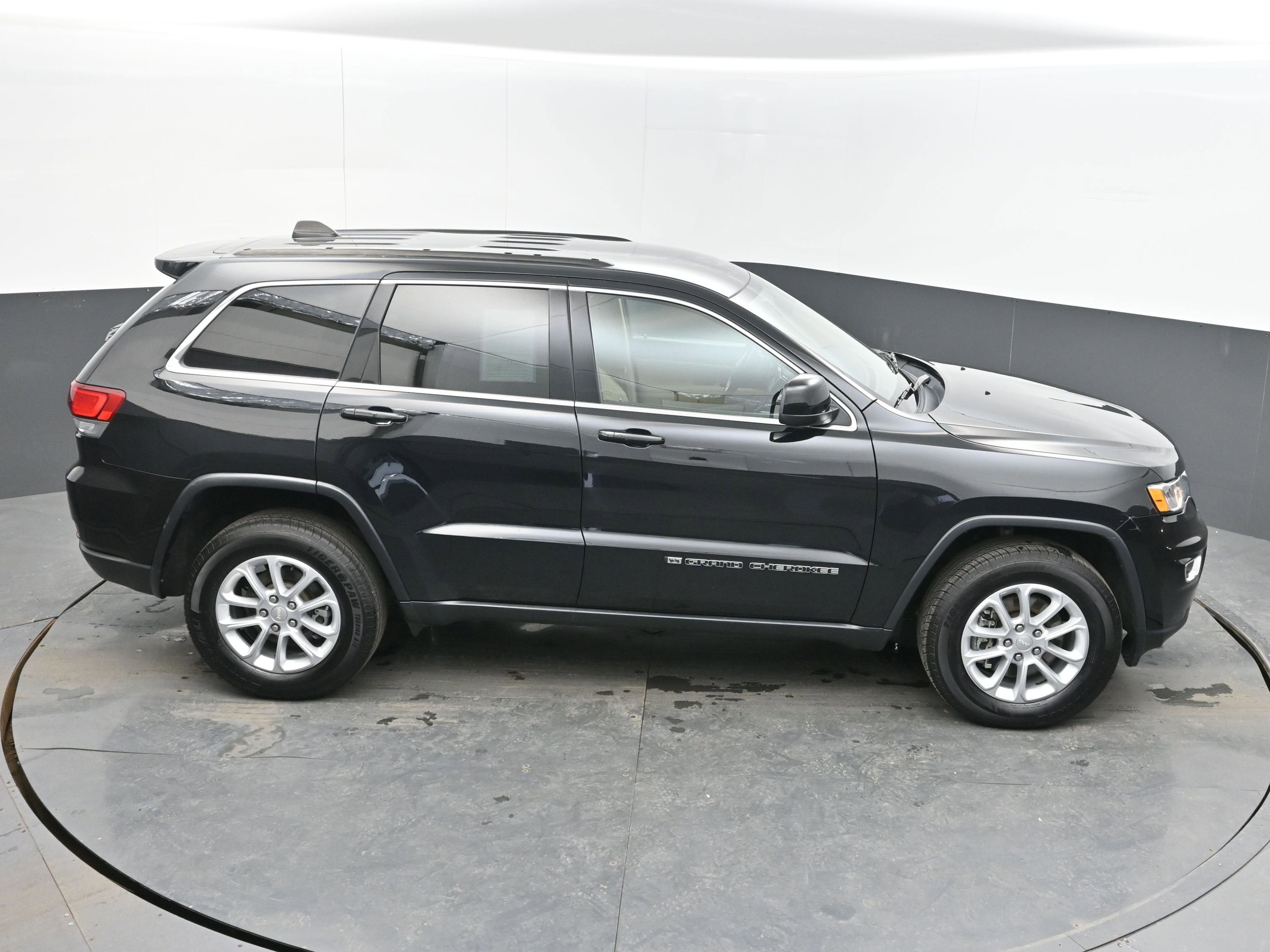 2022 Jeep Grand Cherokee WK Laredo E 4x4
