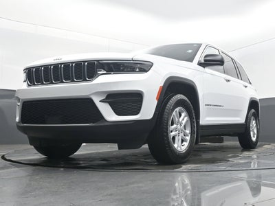 2024 Jeep Grand Cherokee Laredo 4x2