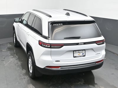 2024 Jeep Grand Cherokee Laredo 4x2