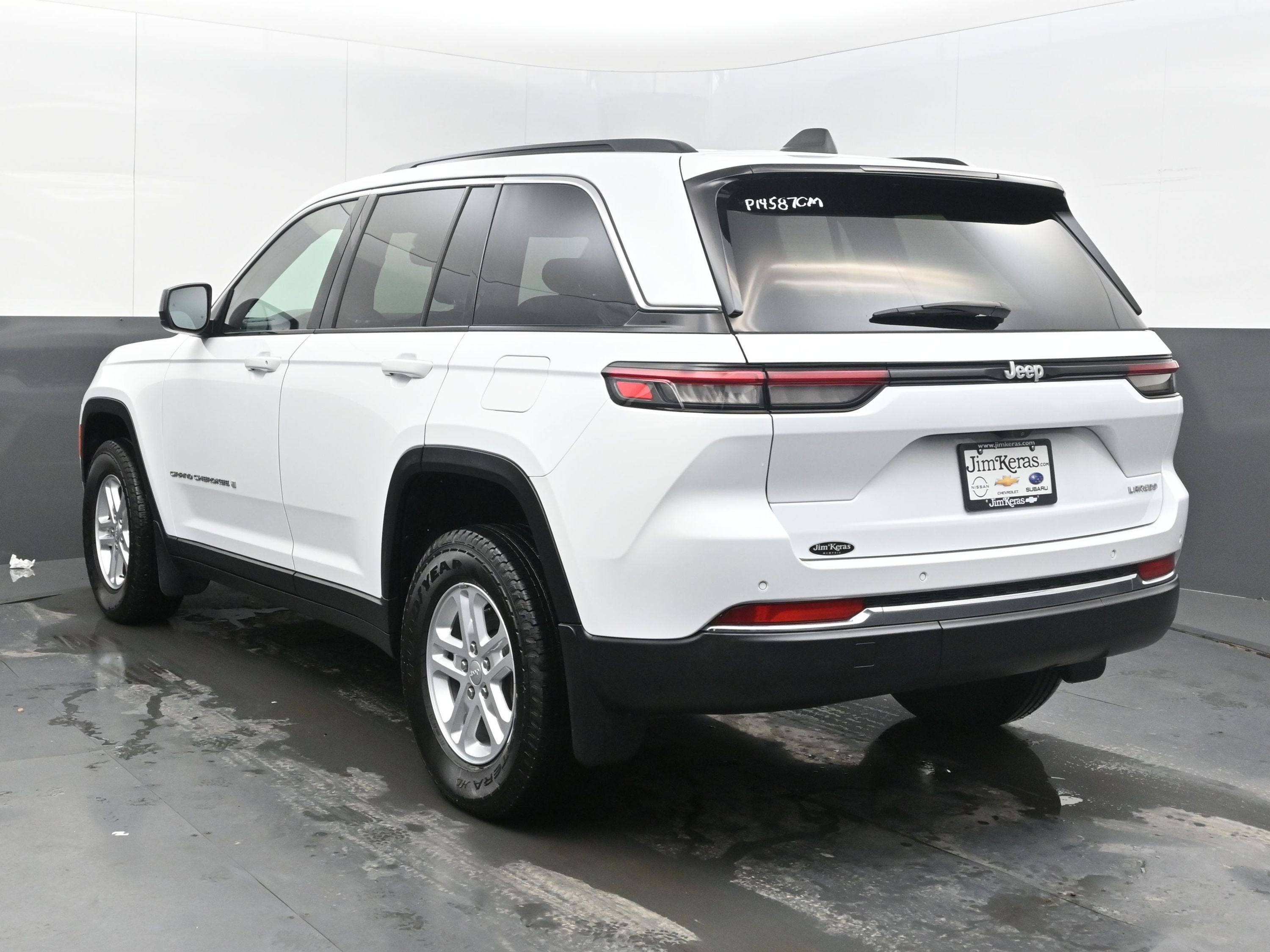 2024 Jeep Grand Cherokee Laredo 4x2