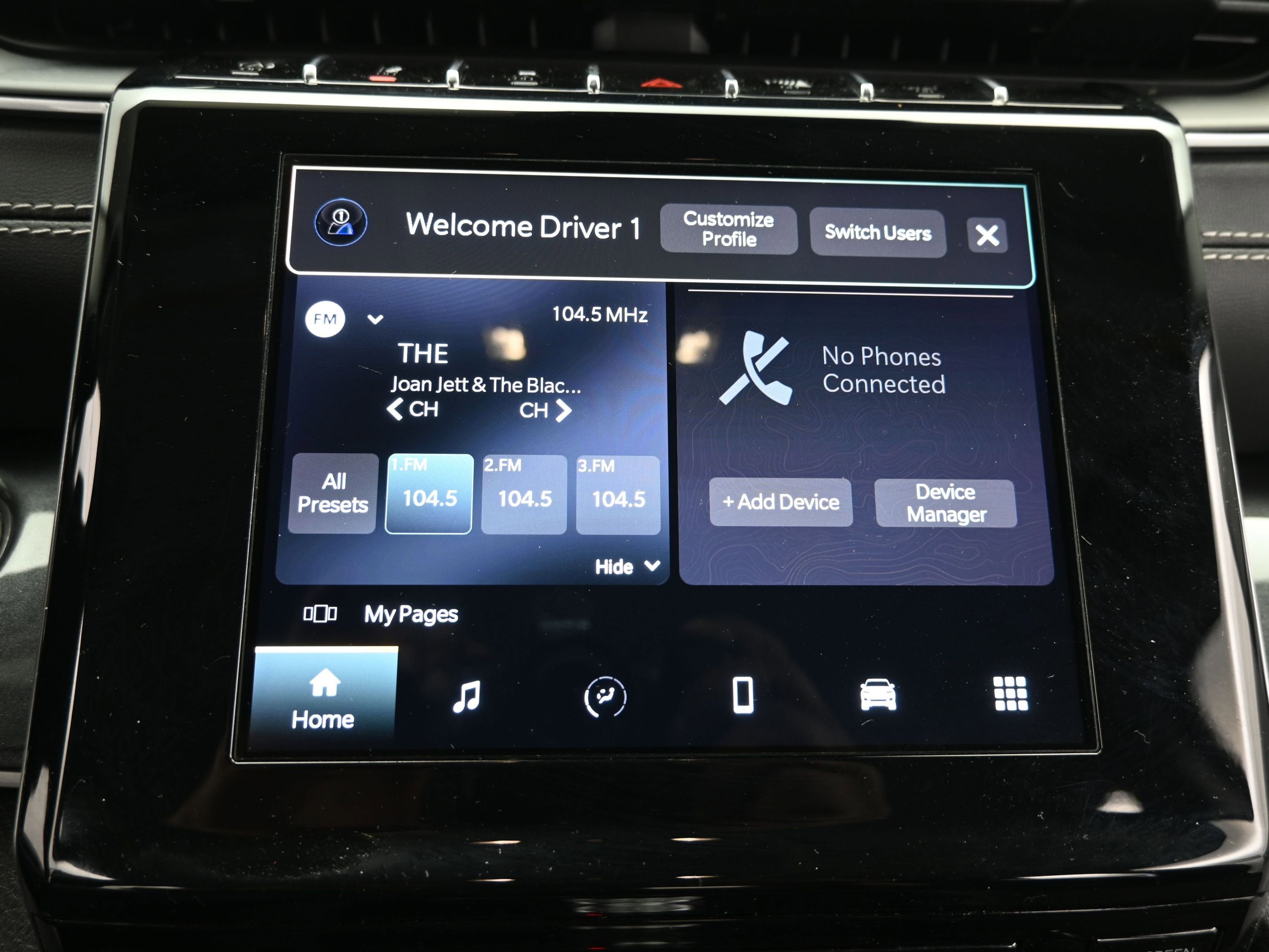 2023 Jeep Grand Cherokee Laredo 4x4