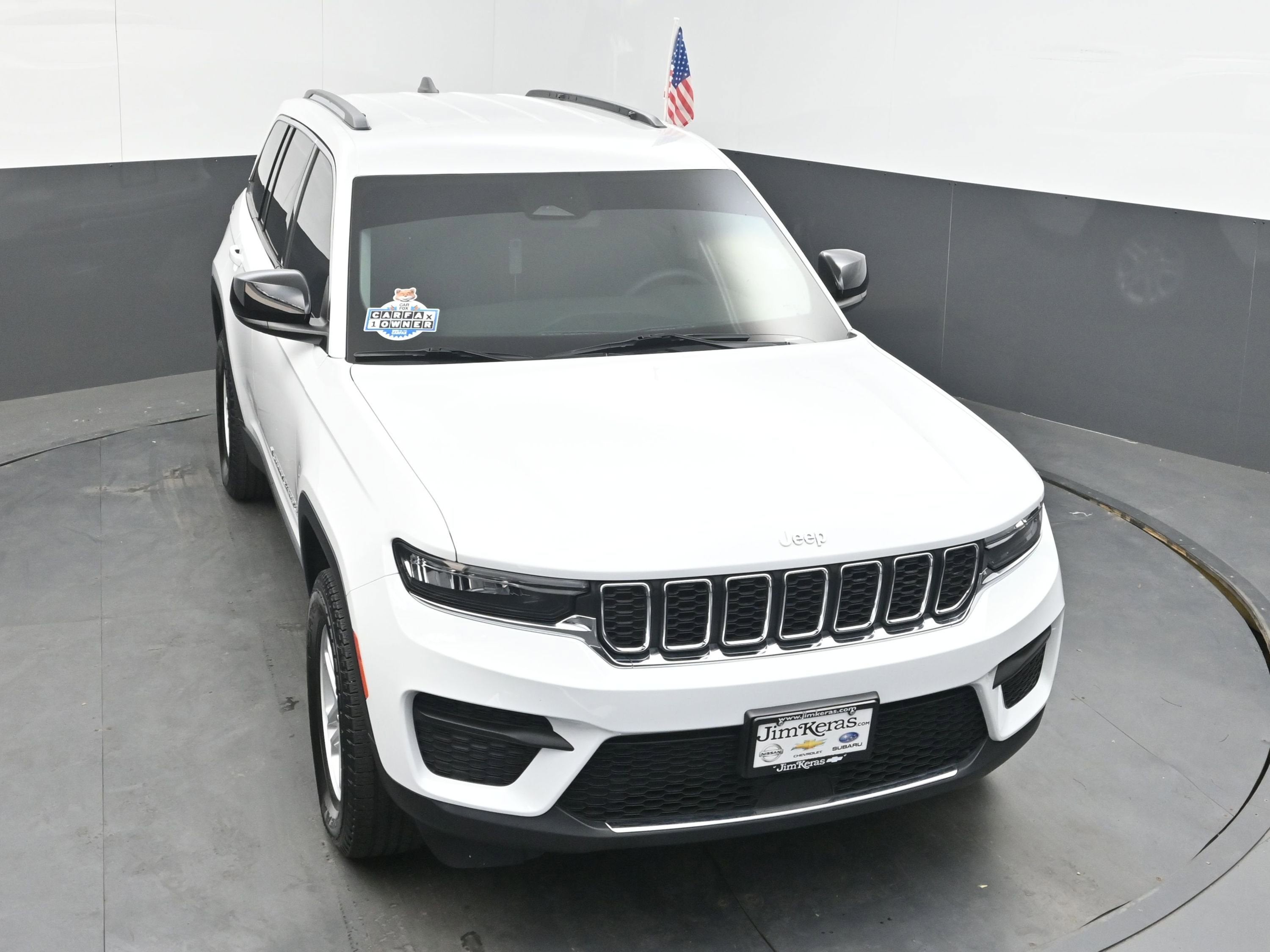 2023 Jeep Grand Cherokee Laredo 4x4