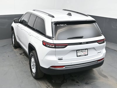 2023 Jeep Grand Cherokee Laredo 4x4