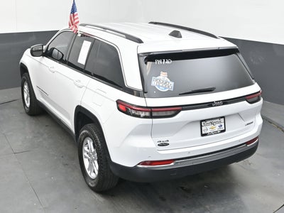 2023 Jeep Grand Cherokee Laredo 4x4