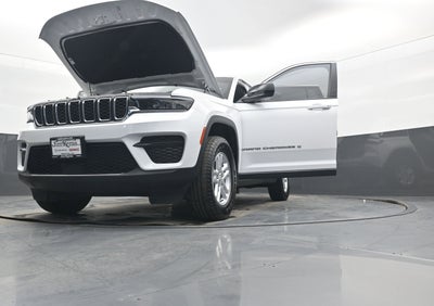 2023 Jeep Grand Cherokee Laredo 4x4