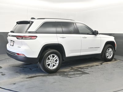 2023 Jeep Grand Cherokee Laredo 4x4