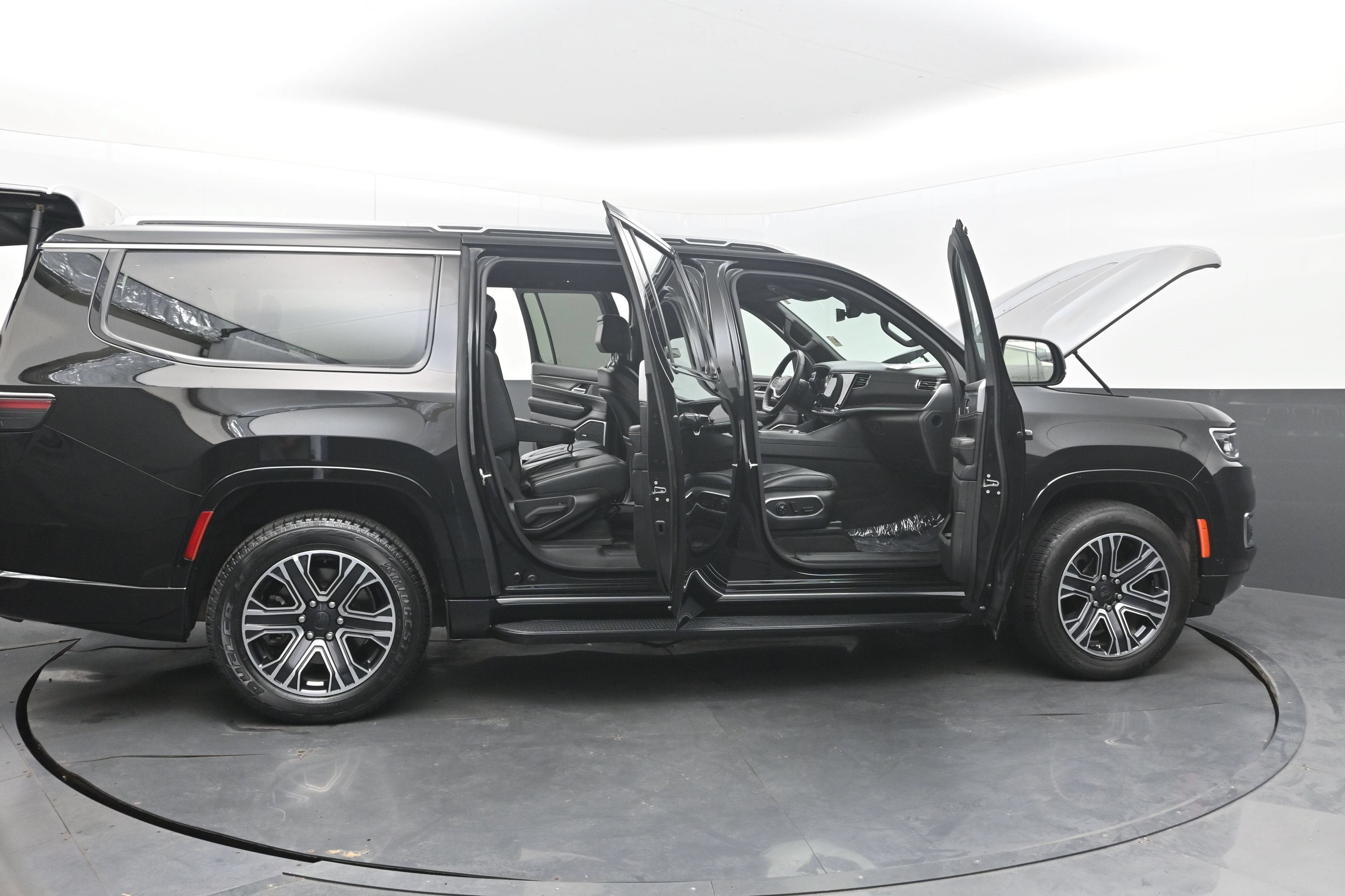 2024 Jeep Wagoneer L Series II