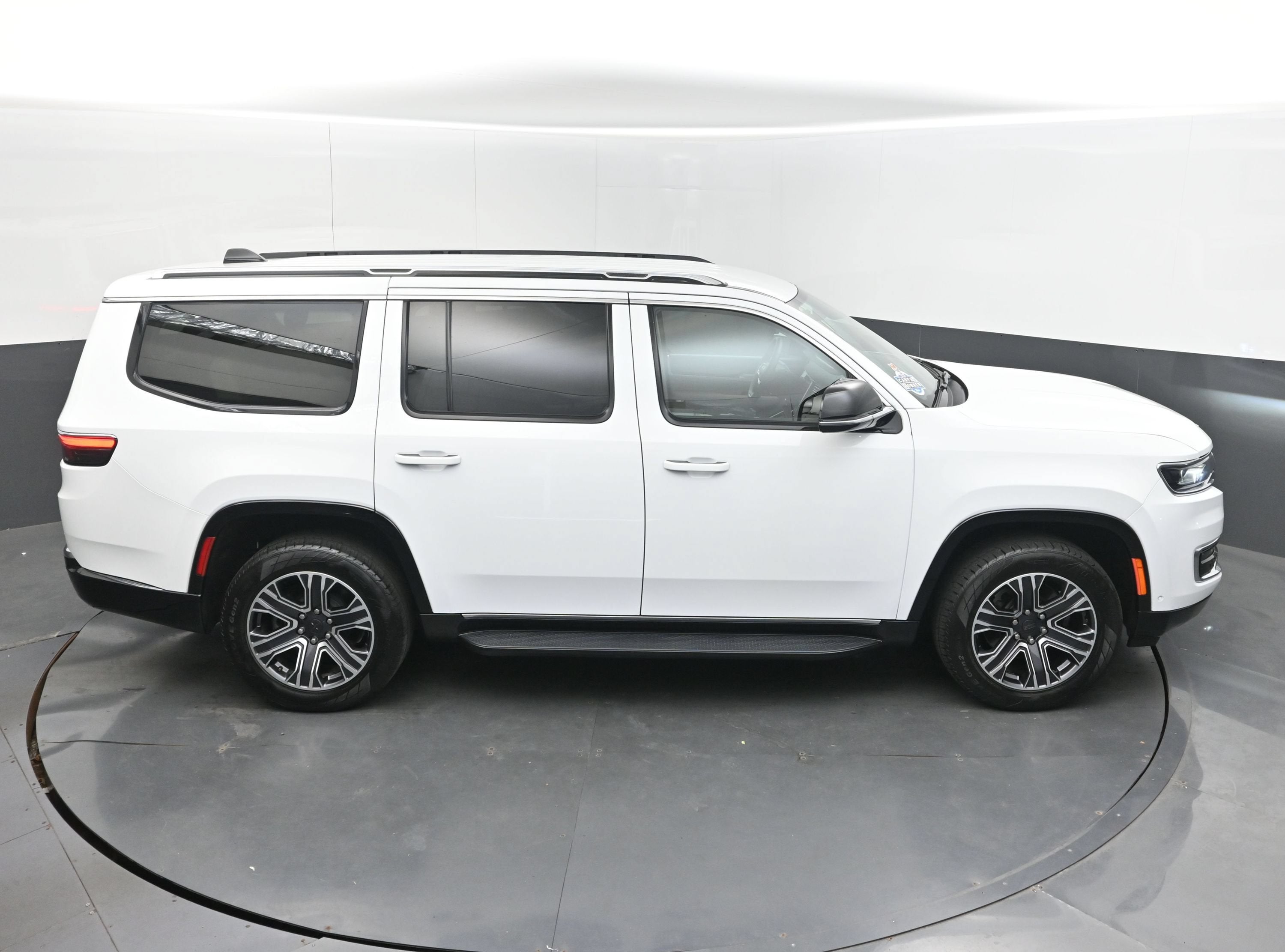 2024 Jeep Wagoneer Series II 4x2