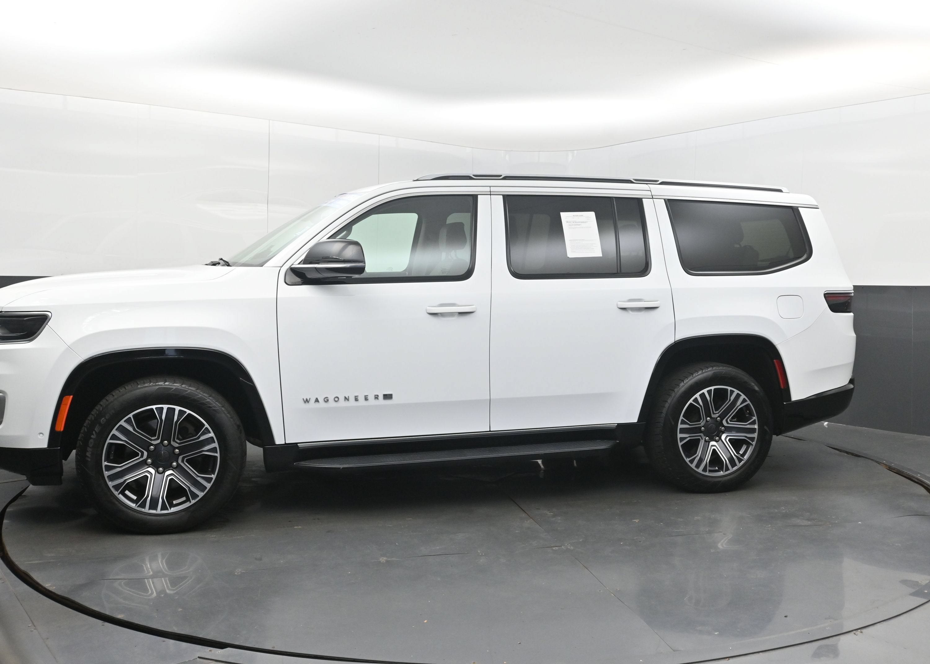 2024 Jeep Wagoneer Series II 4x2