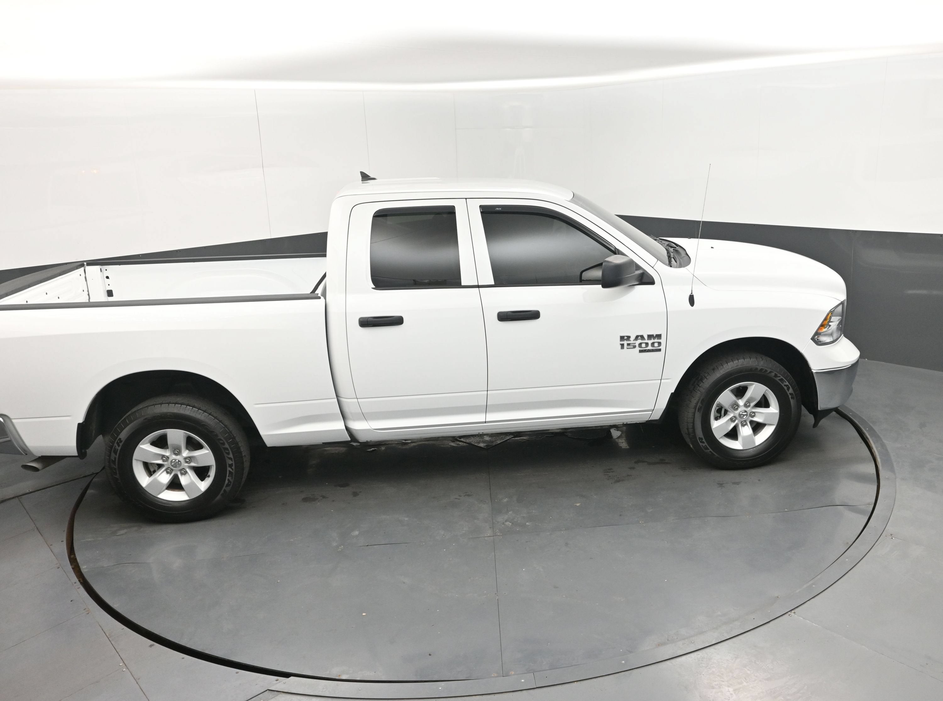 2024 RAM 1500 Classic Tradesman Quad Cab 4x4 6'4" Box