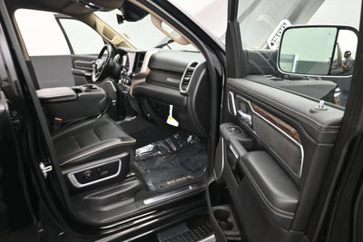 2019 RAM 1500 Laramie Crew Cab 4x2 5'7" Box
