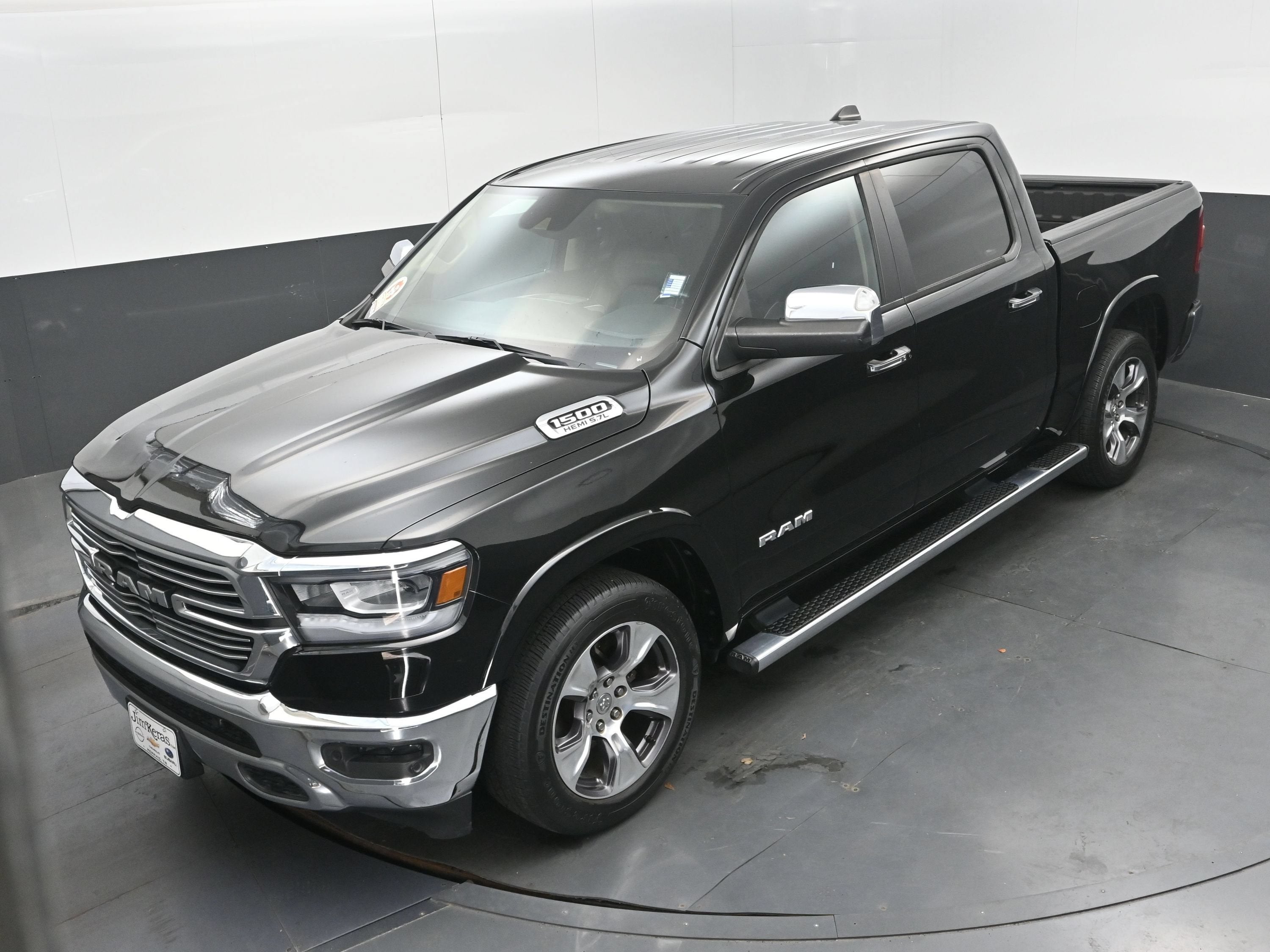 2019 RAM 1500 Laramie Crew Cab 4x2 5'7" Box