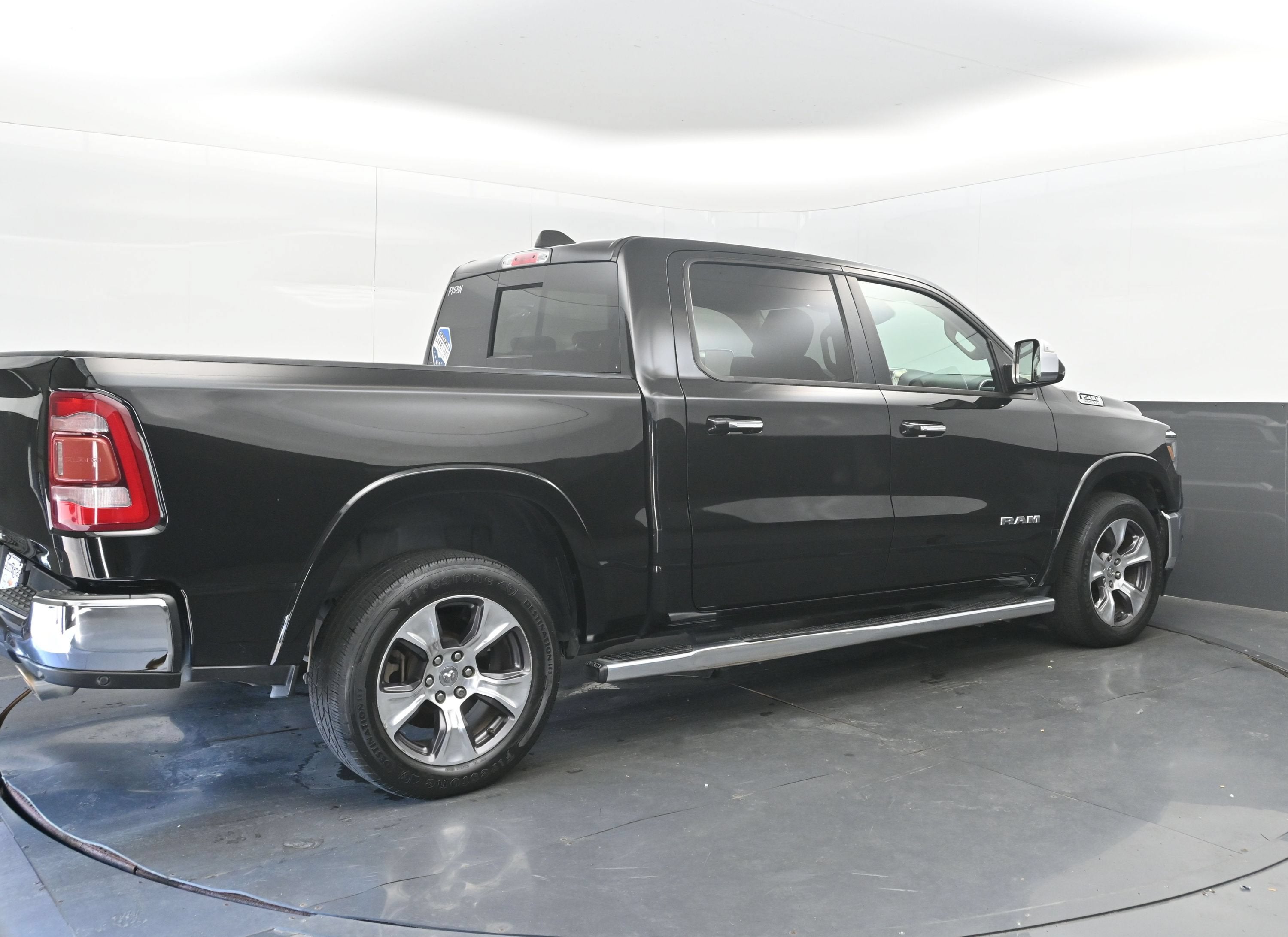 2019 RAM 1500 Laramie Crew Cab 4x2 5'7" Box