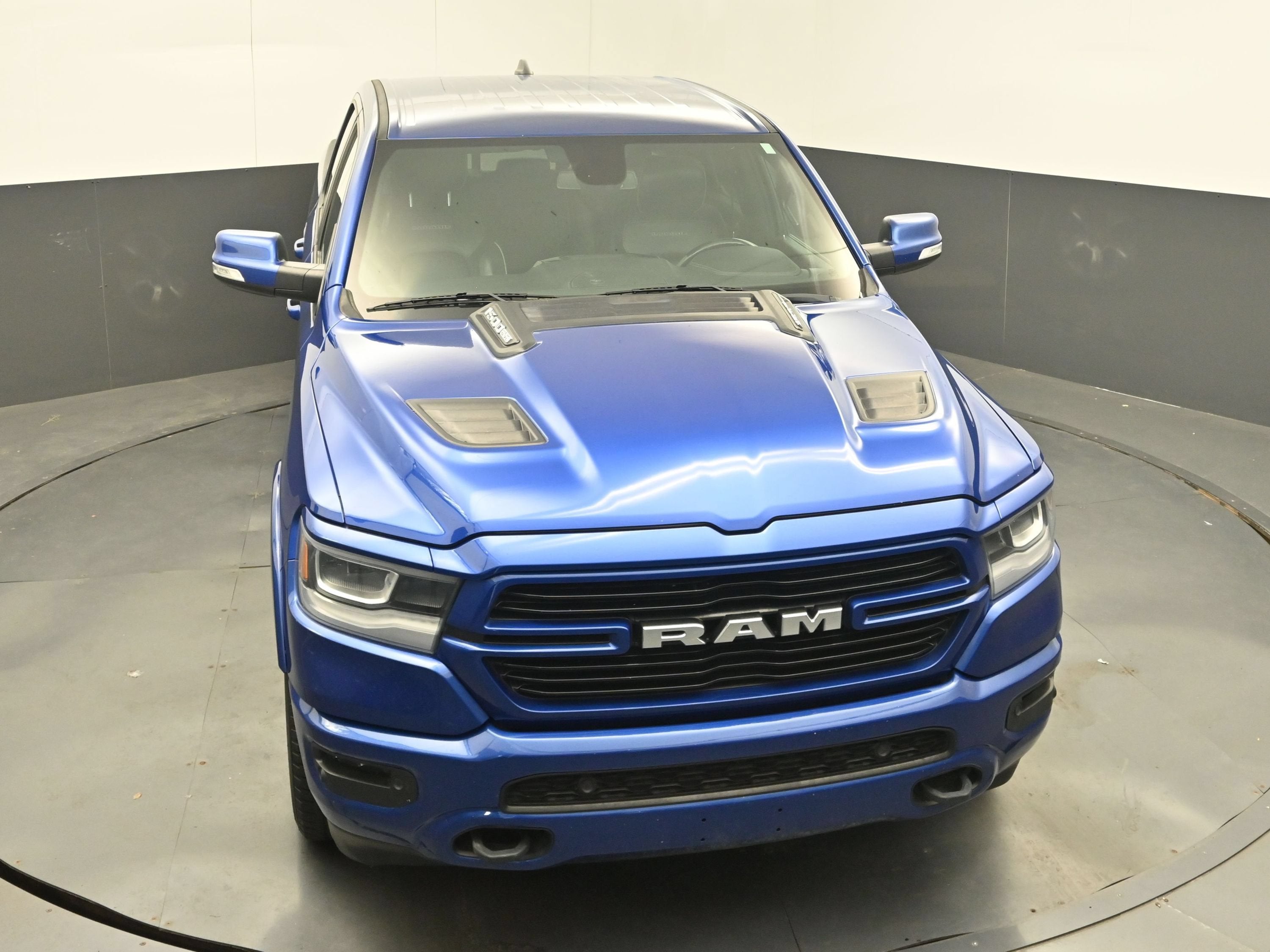2019 RAM 1500 Laramie Crew Cab 4x4 6'4" Box
