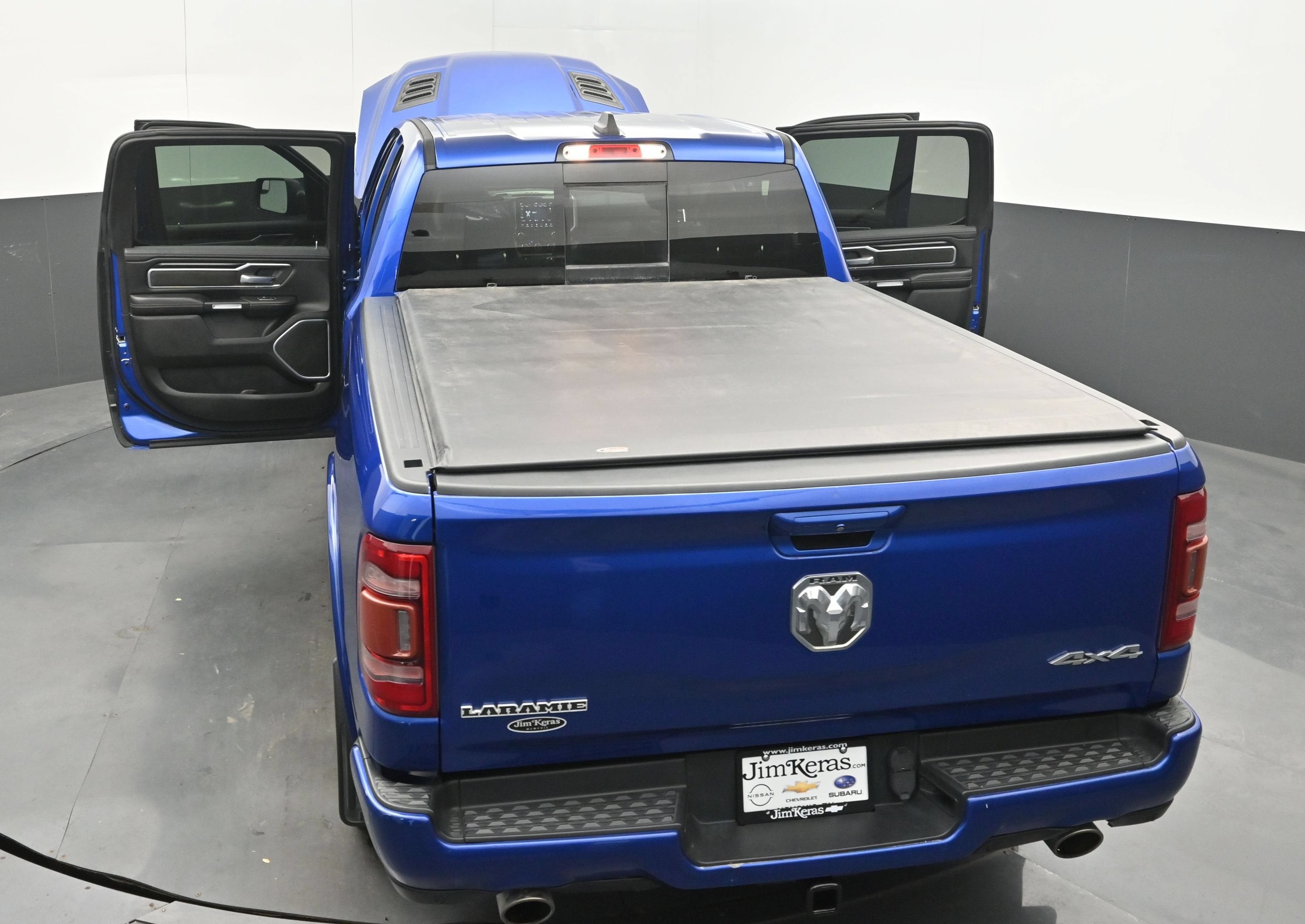 2019 RAM 1500 Laramie Crew Cab 4x4 6'4" Box
