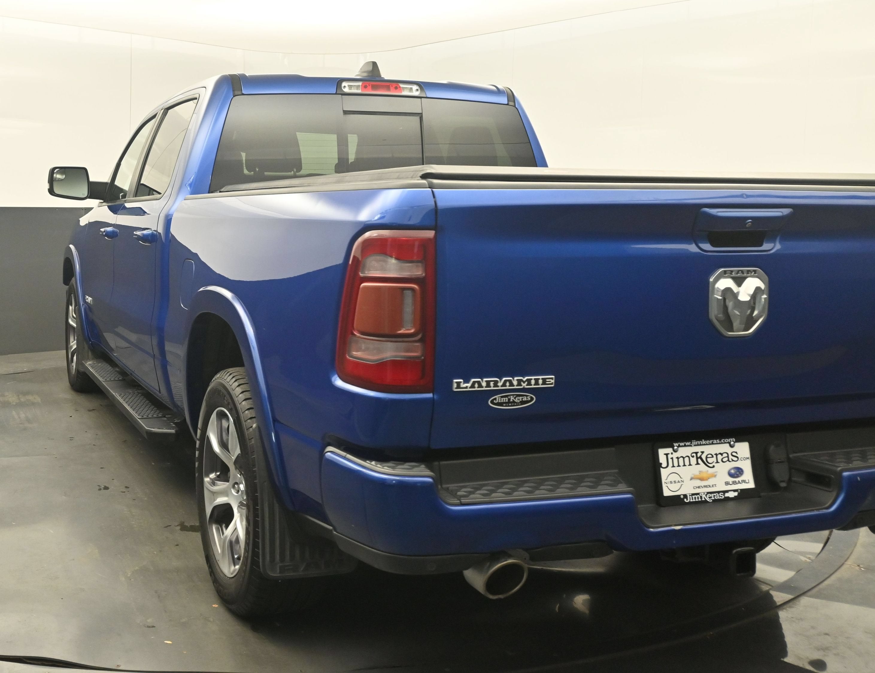 2019 RAM 1500 Laramie Crew Cab 4x4 6'4" Box