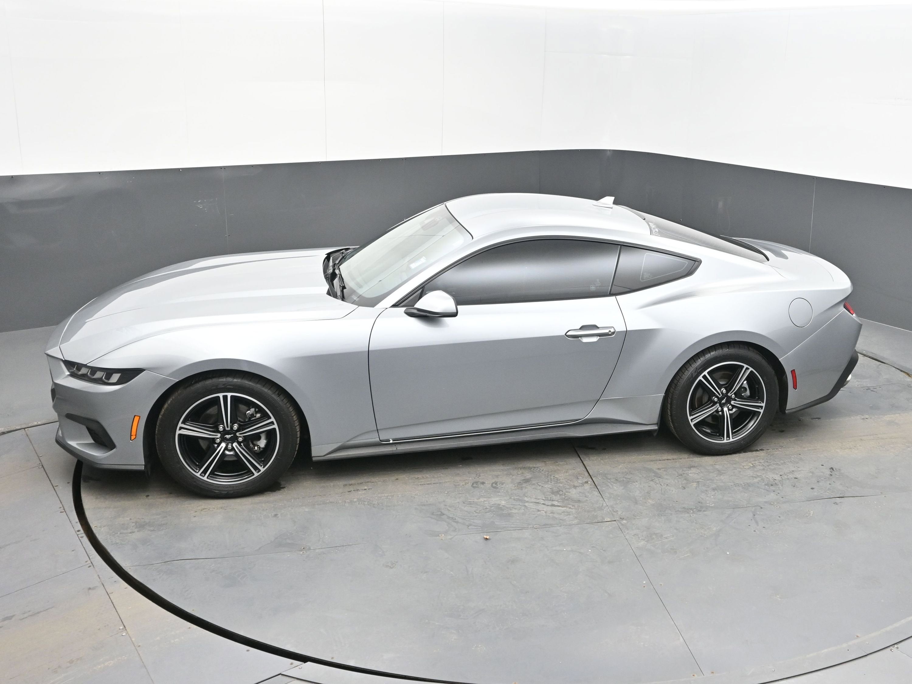 2024 Ford Mustang EcoBoost Fastback