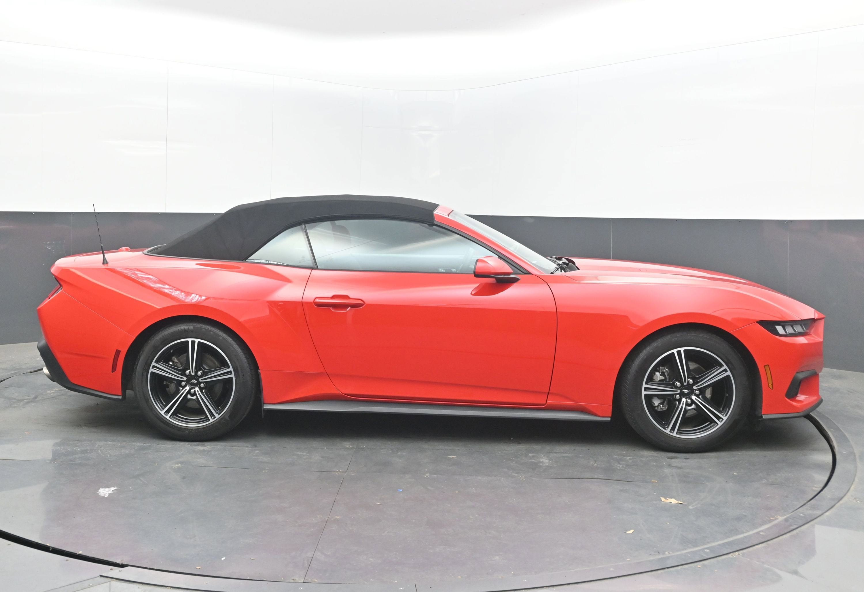 2024 Ford Mustang EcoBoost Convertible